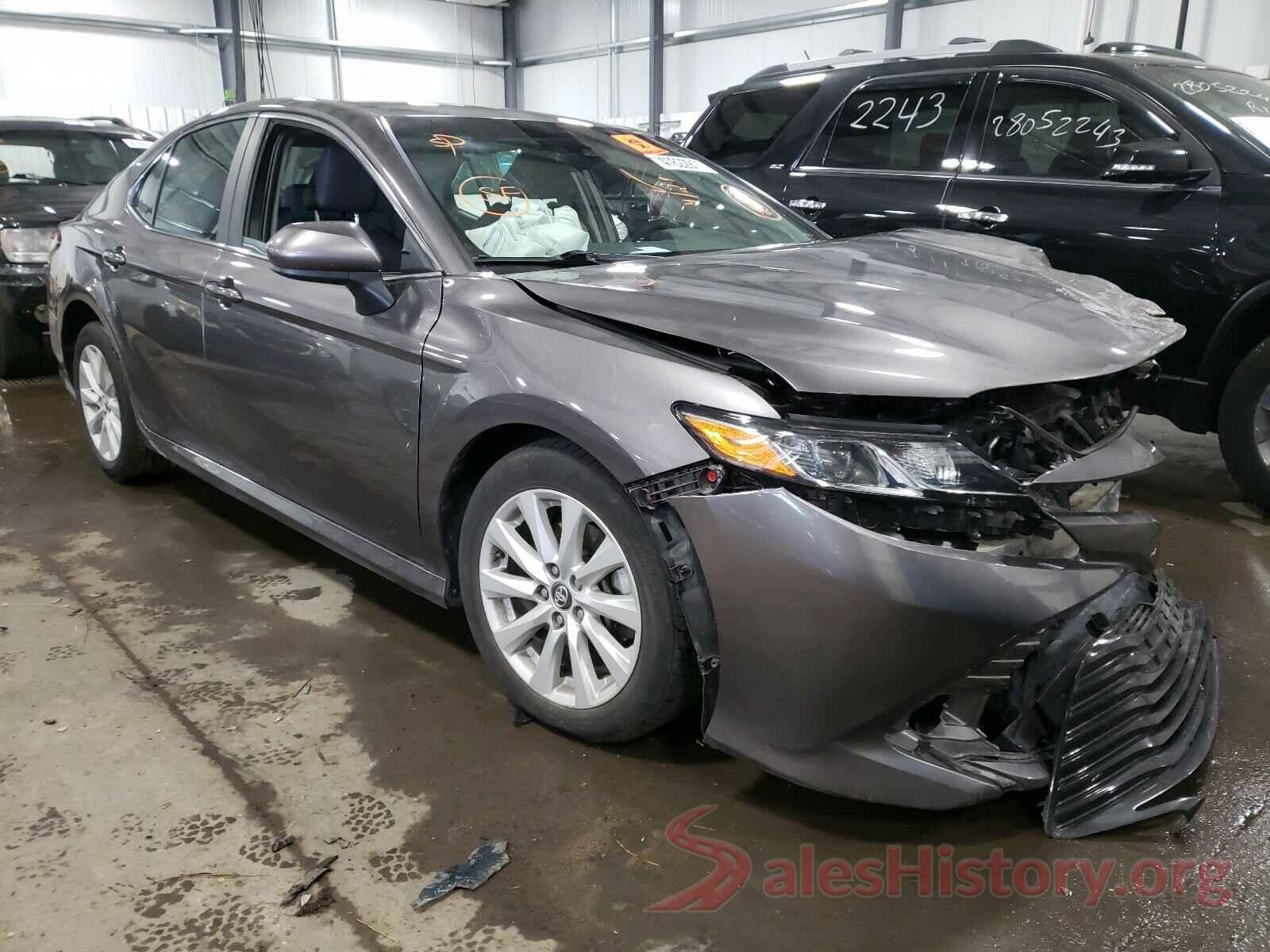 4T1B11HK0JU643276 2018 TOYOTA CAMRY