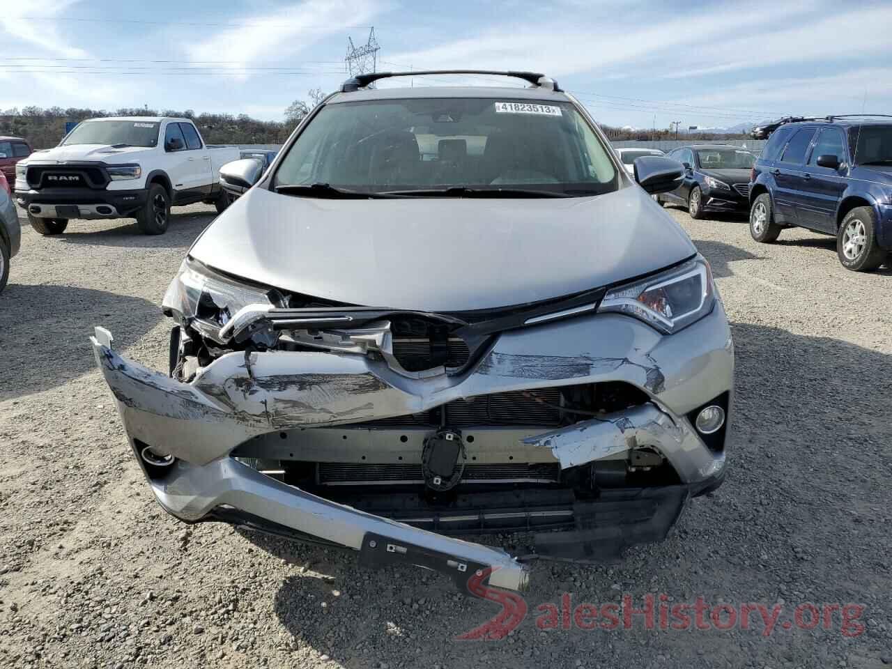 2T3RFREV2JW817160 2018 TOYOTA RAV4