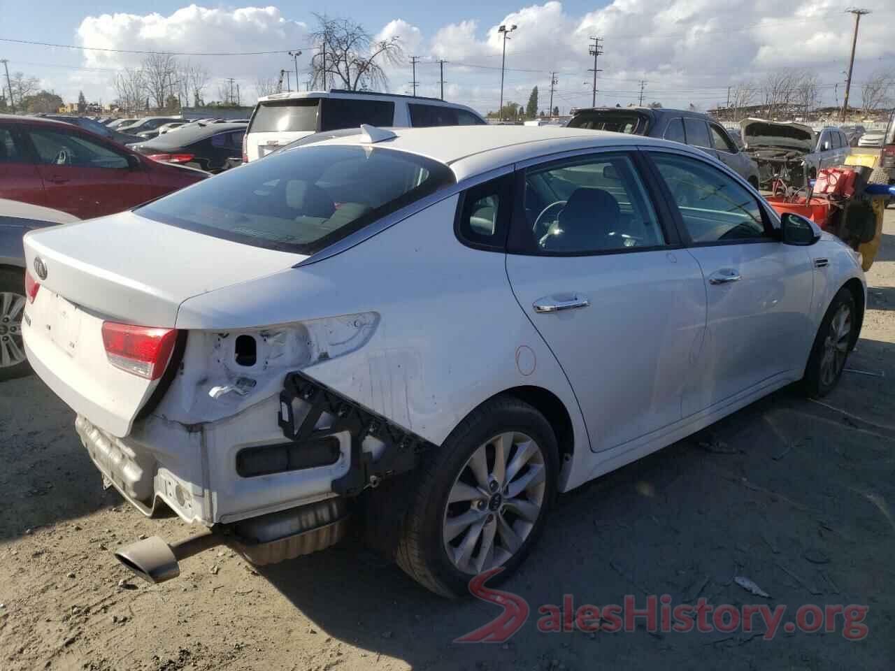 5XXGT4L39JG262330 2018 KIA OPTIMA