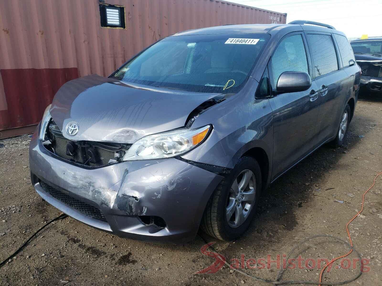 5TDKK3DC9GS694879 2016 TOYOTA SIENNA