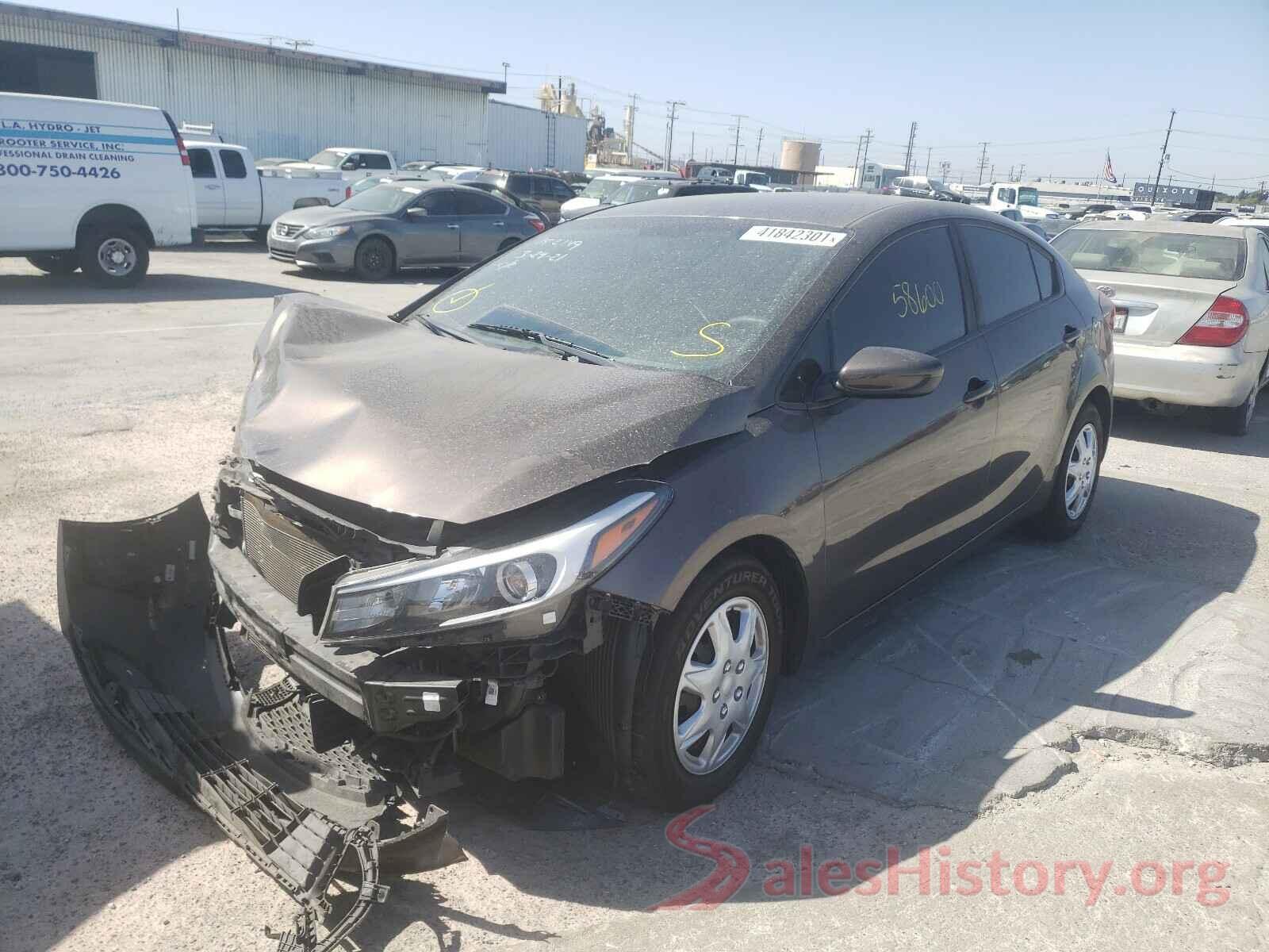 3KPFK4A77HE154103 2017 KIA FORTE