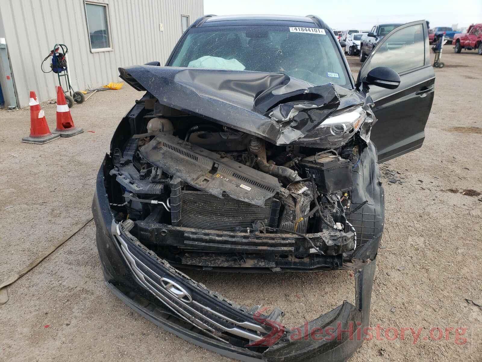 KM8J33A27JU787807 2018 HYUNDAI TUCSON