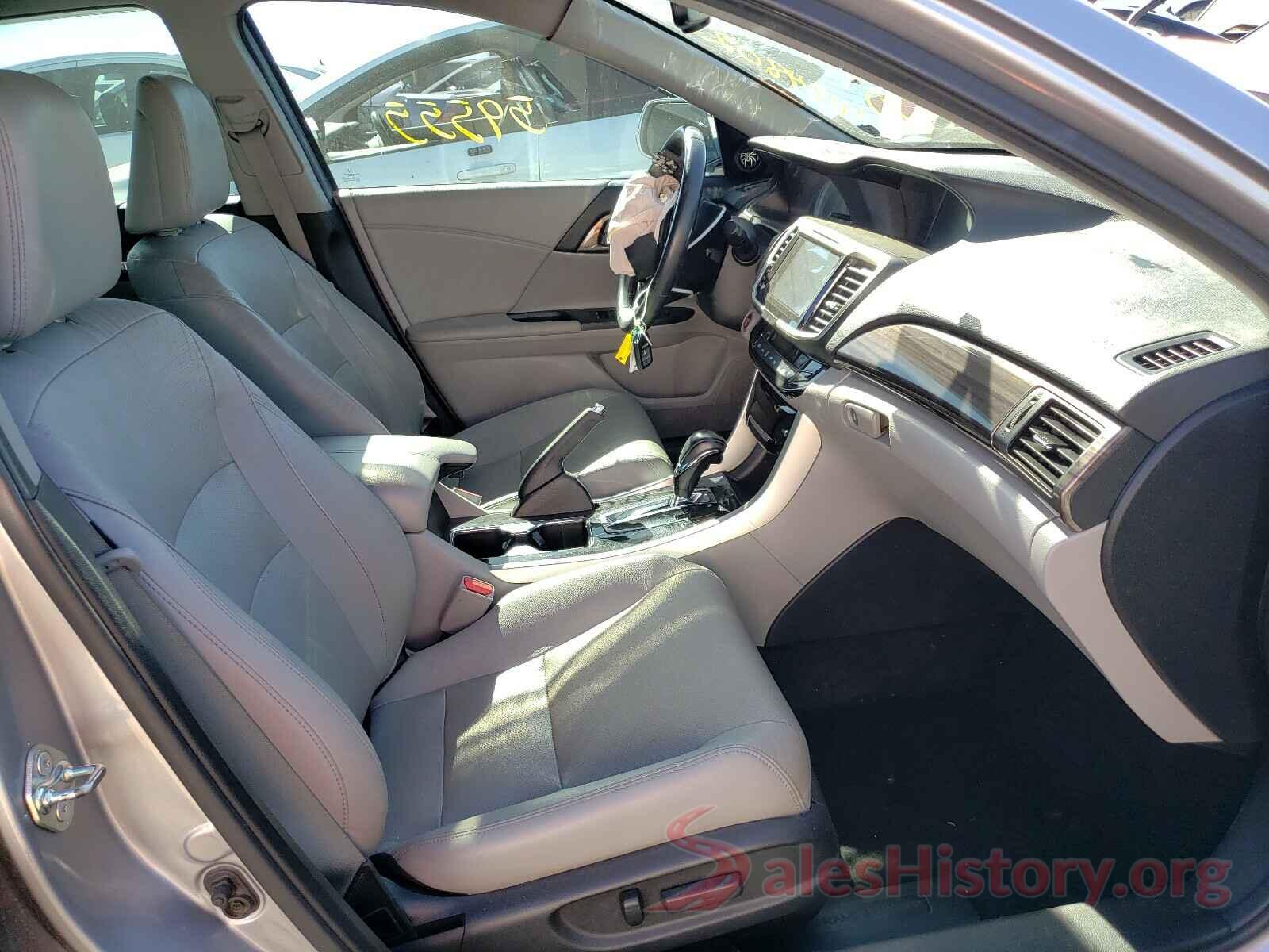 1HGCR2F8XHA195382 2017 HONDA ACCORD