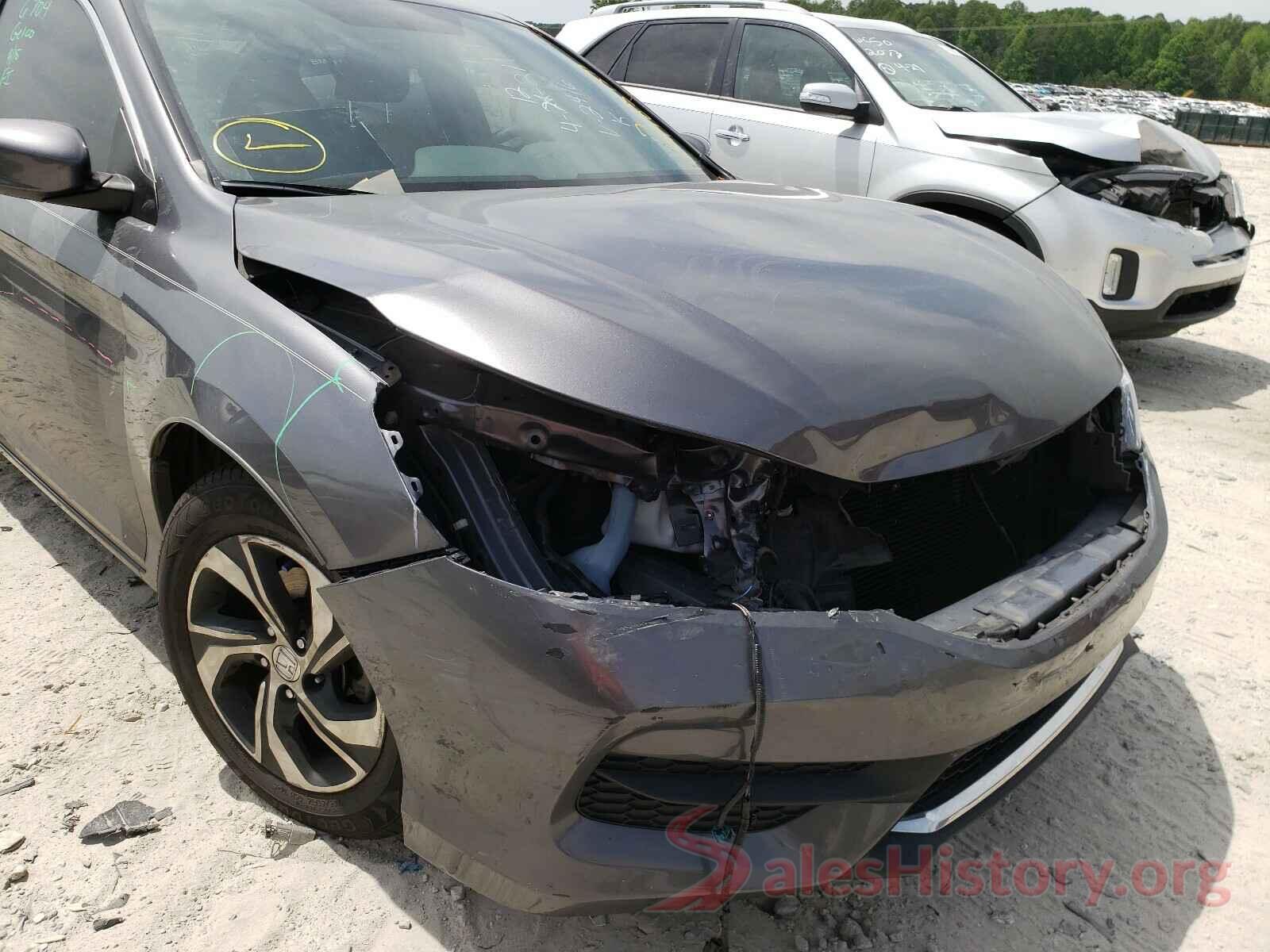 1HGCR2F30HA152416 2017 HONDA ACCORD