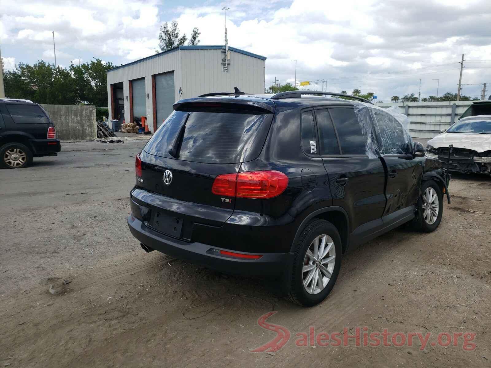 WVGAV7AXXHK043671 2017 VOLKSWAGEN TIGUAN