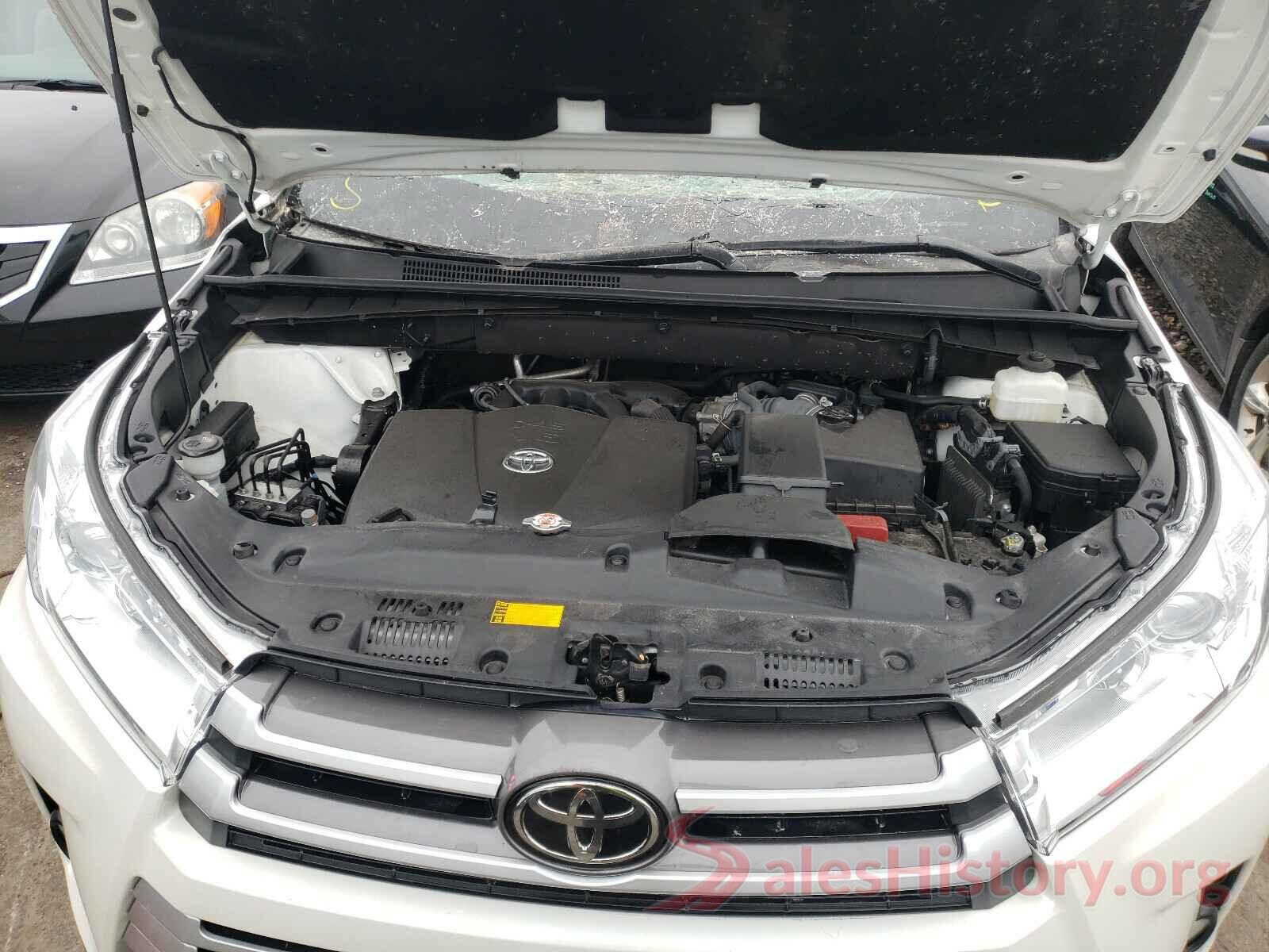 5TDJZRFH6JS818035 2018 TOYOTA HIGHLANDER