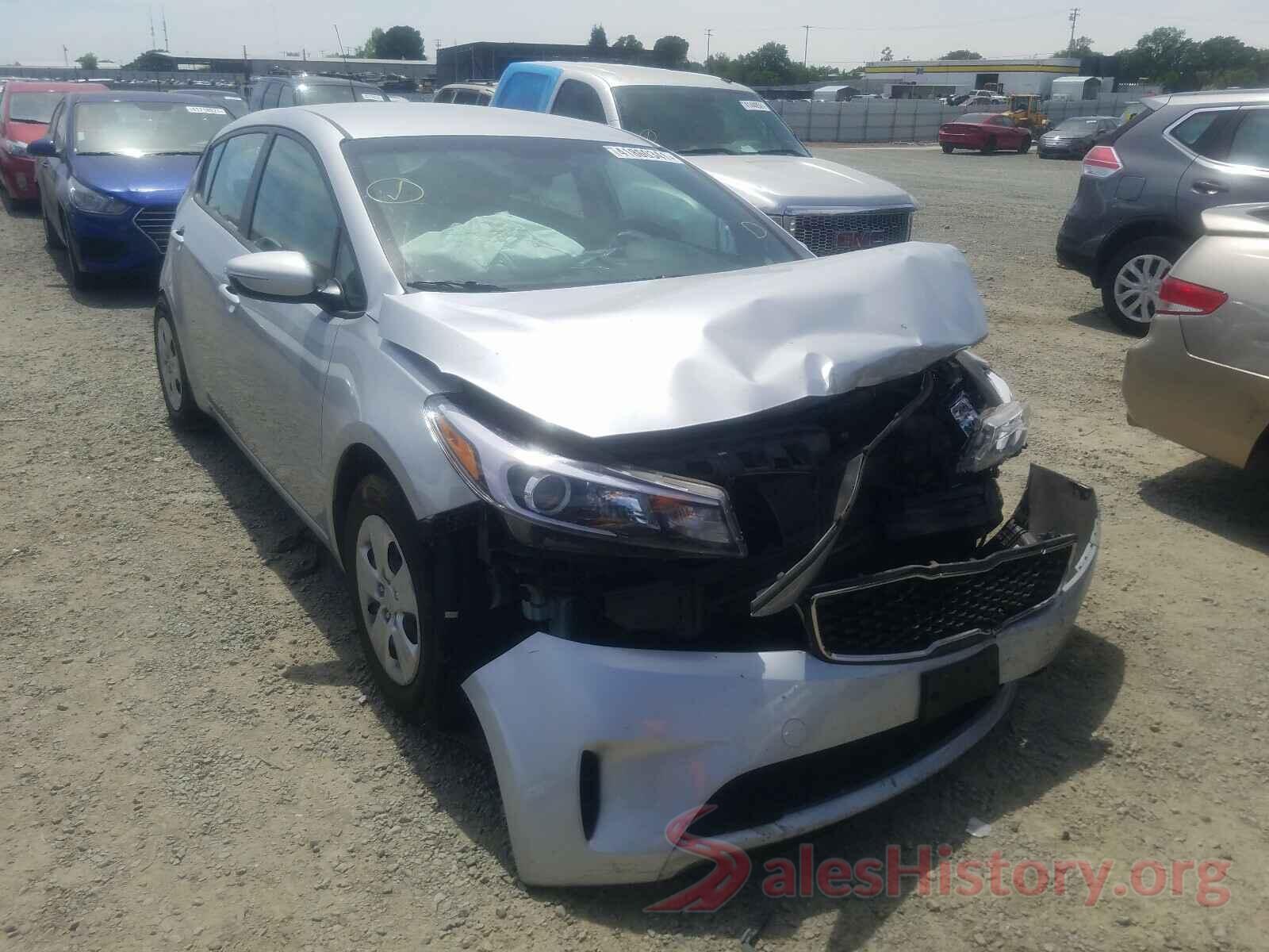 KNAFK5A86H5705841 2017 KIA FORTE