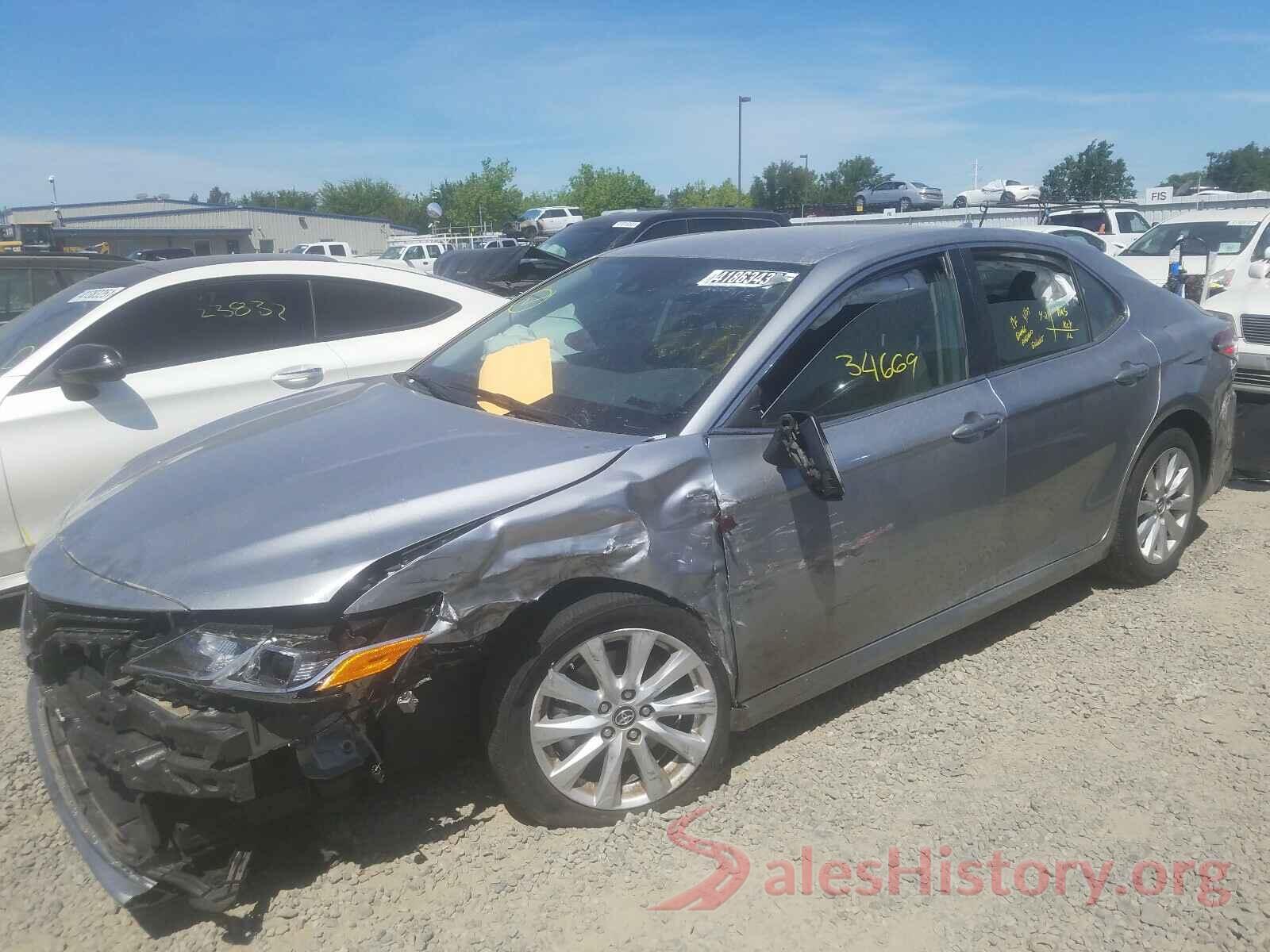 4T1B11HK5KU243232 2019 TOYOTA CAMRY