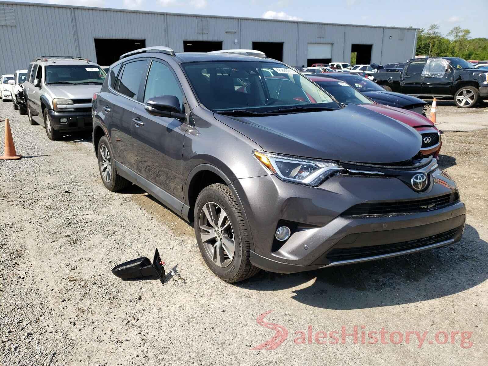 2T3WFREV8JW428090 2018 TOYOTA RAV4