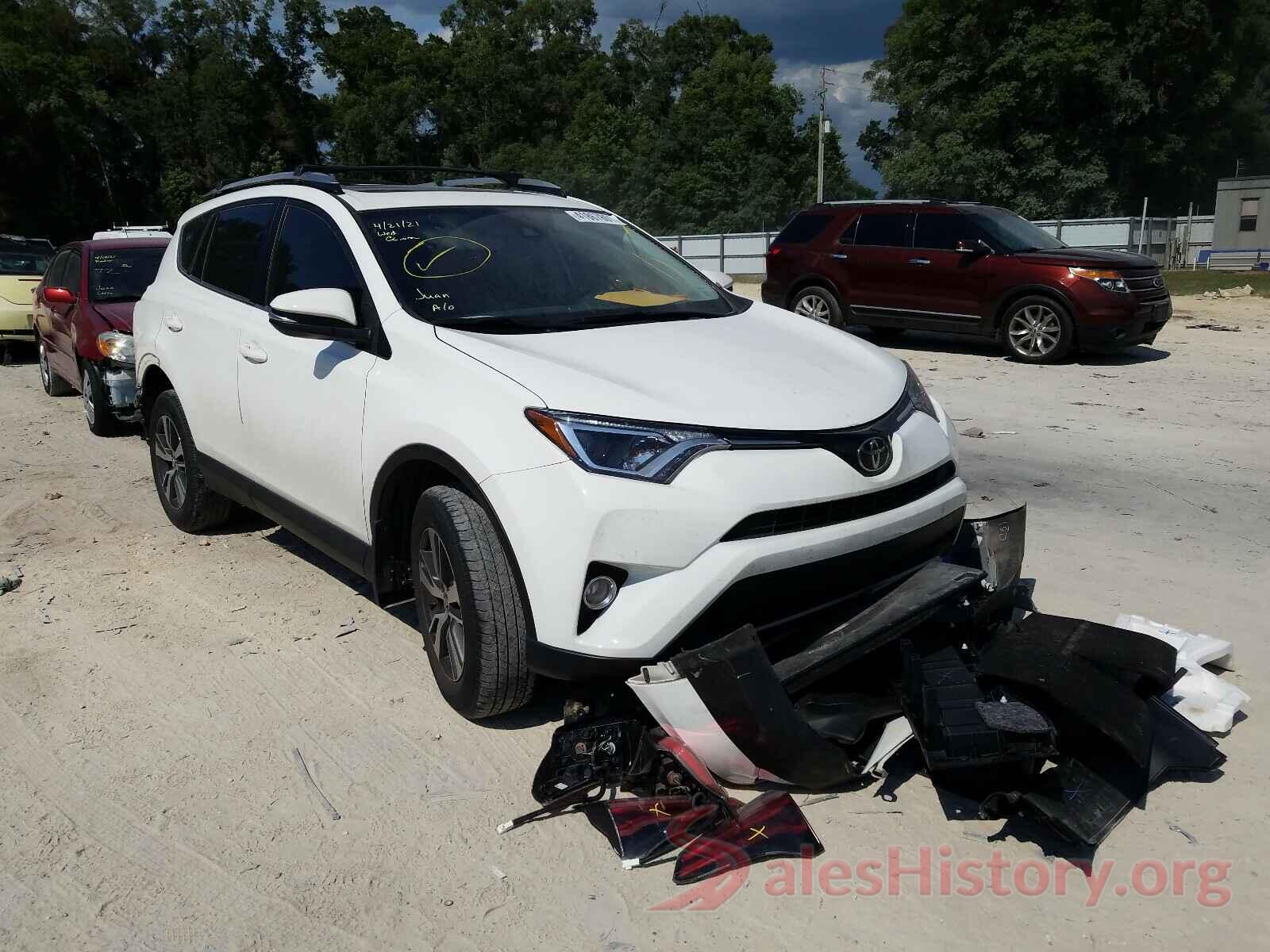 JTMRFREVXJJ194613 2018 TOYOTA RAV4