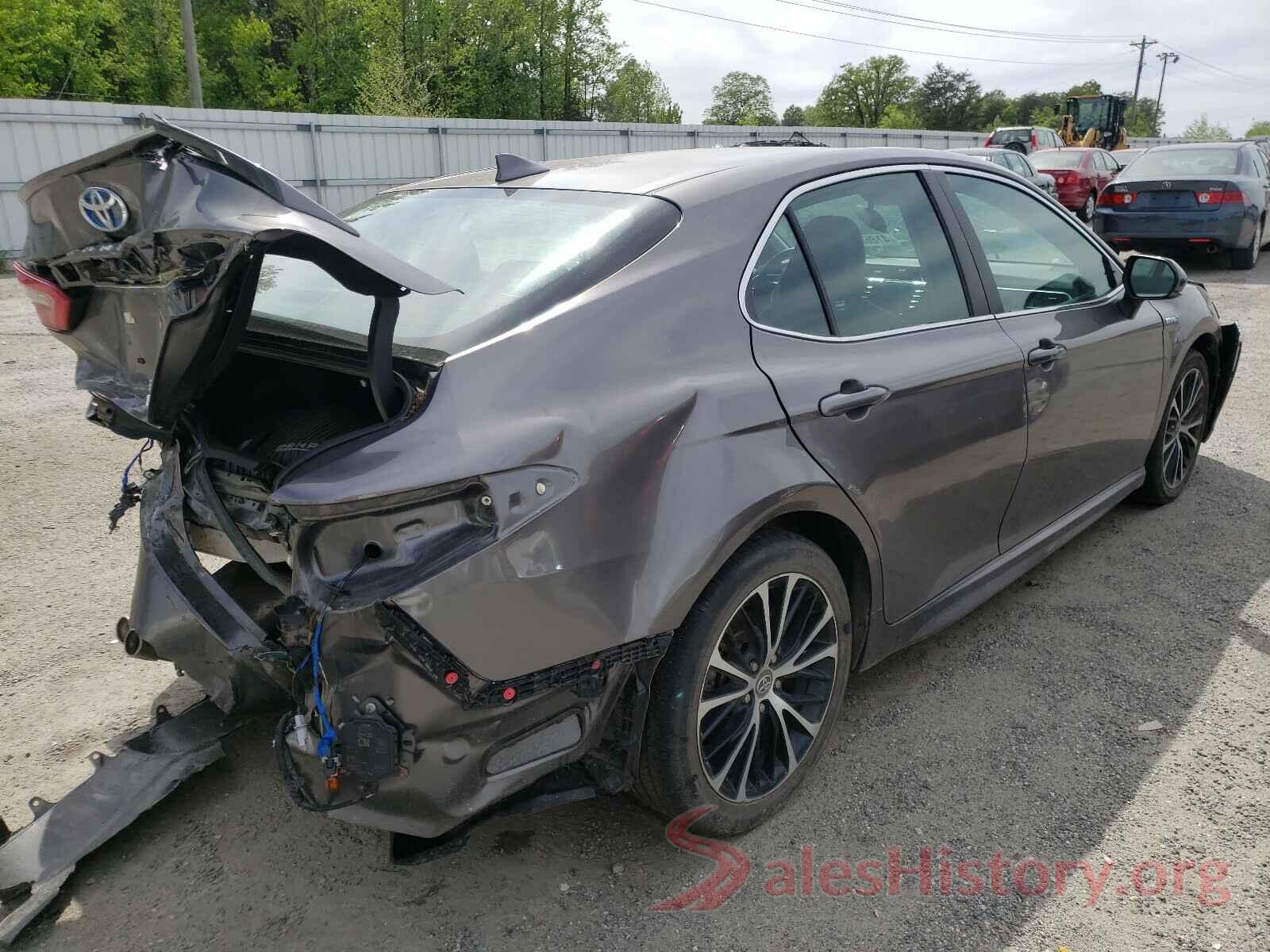 4T1B21HK6JU502838 2018 TOYOTA CAMRY