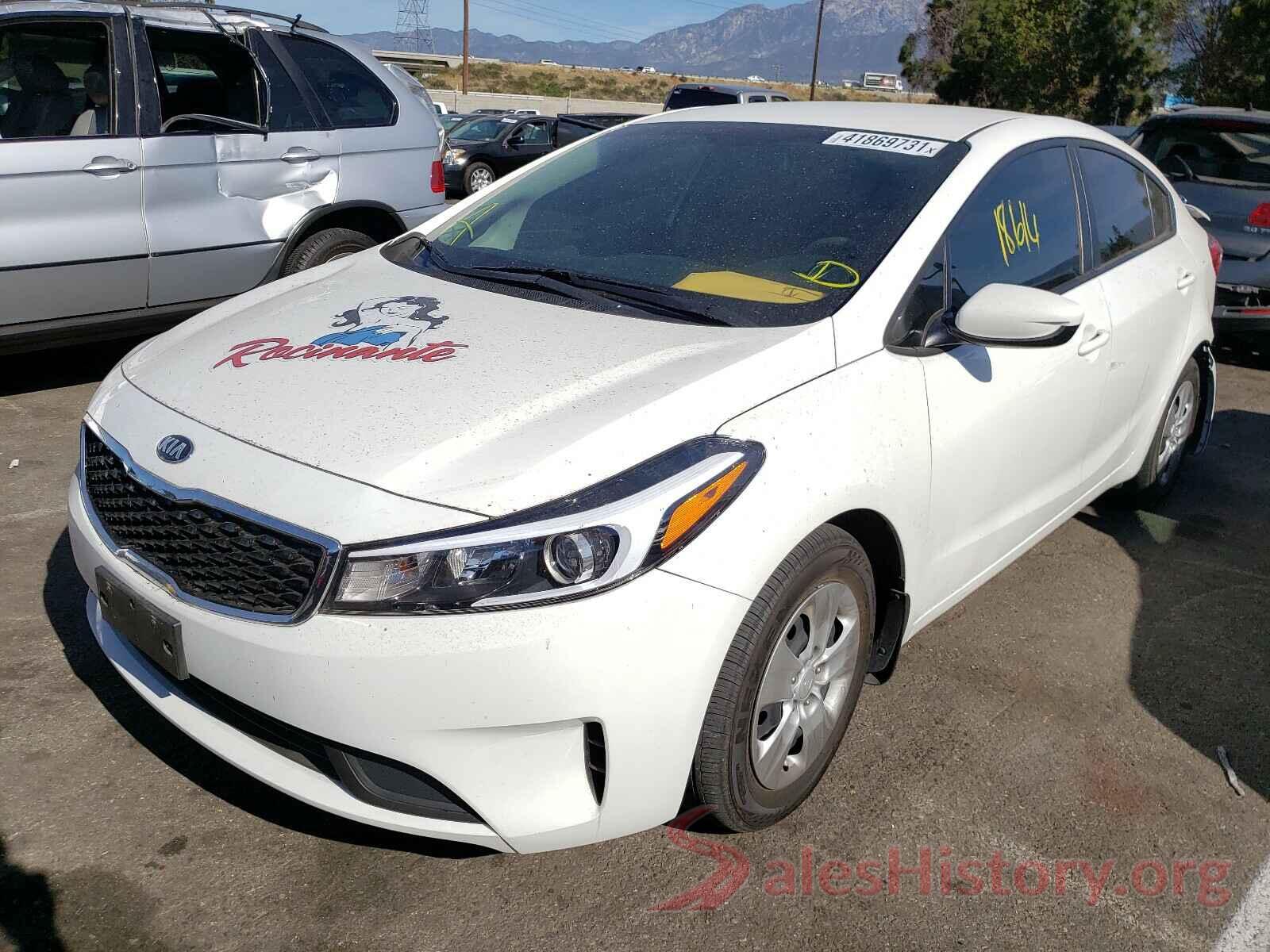 3KPFK4A78JE205551 2018 KIA FORTE