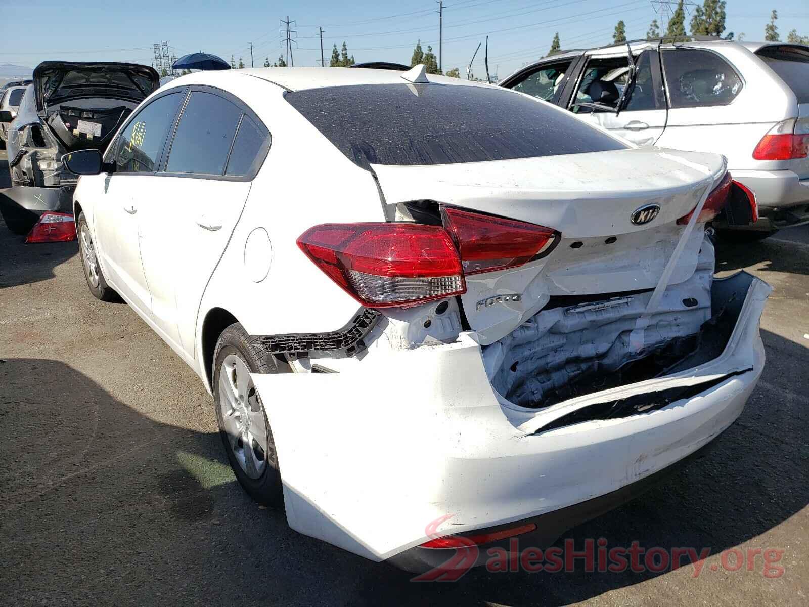 3KPFK4A78JE205551 2018 KIA FORTE