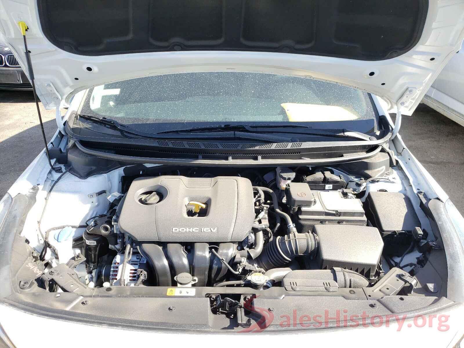 3KPFK4A78JE205551 2018 KIA FORTE