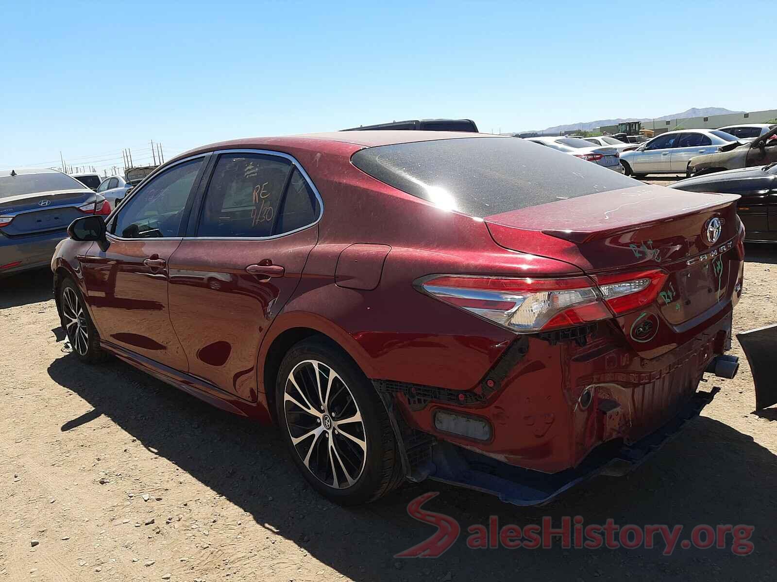 4T1B11HK6JU599624 2018 TOYOTA CAMRY