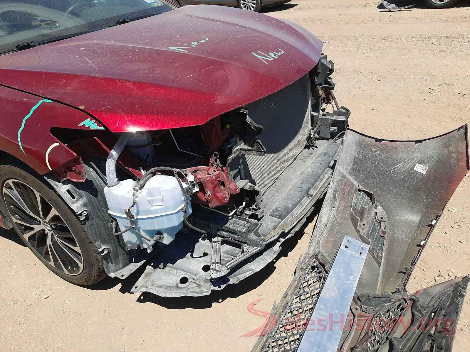 4T1B11HK6JU599624 2018 TOYOTA CAMRY