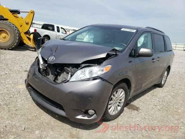 5TDYZ3DC2HS830356 2017 TOYOTA SIENNA