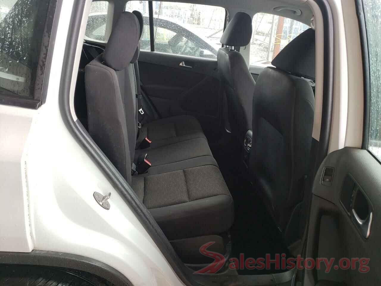 WVGAV7AX6HK051850 2017 VOLKSWAGEN TIGUAN