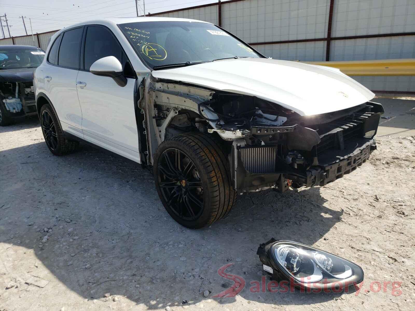 WP1AB2A22HLA52698 2017 PORSCHE CAYENNE