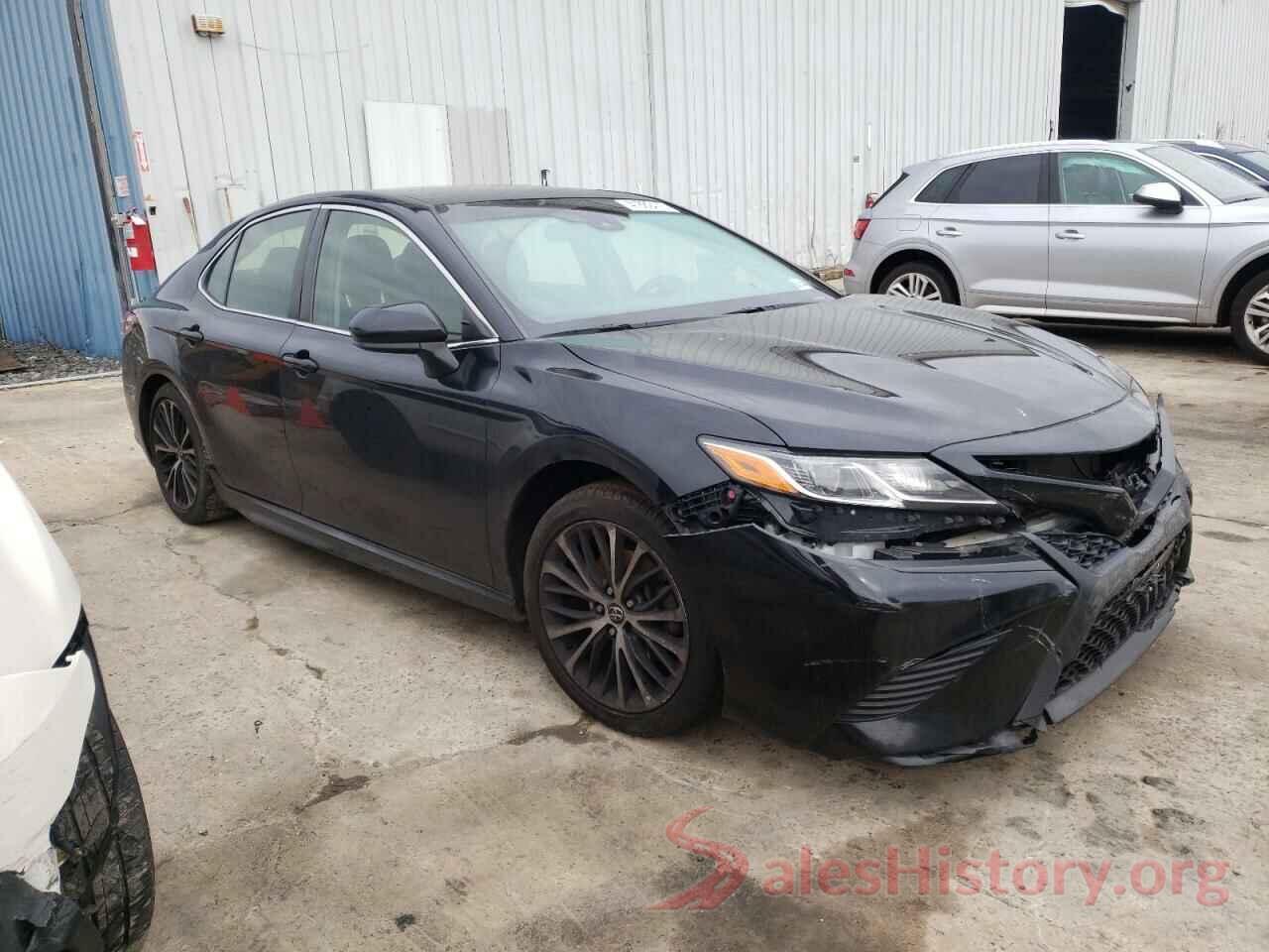 JTNB11HK3J3037461 2018 TOYOTA CAMRY