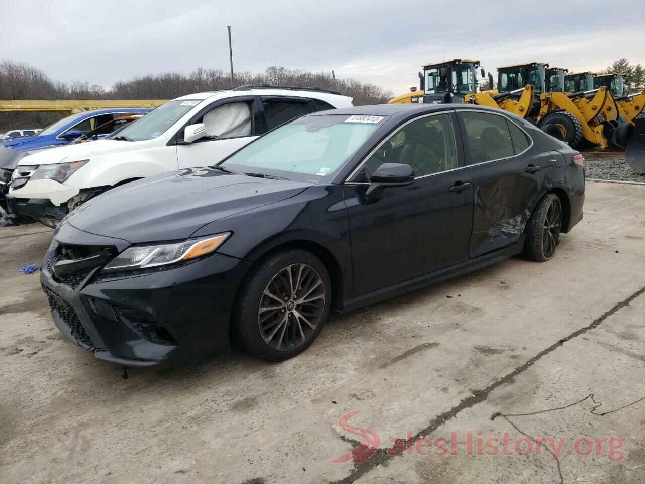 JTNB11HK3J3037461 2018 TOYOTA CAMRY