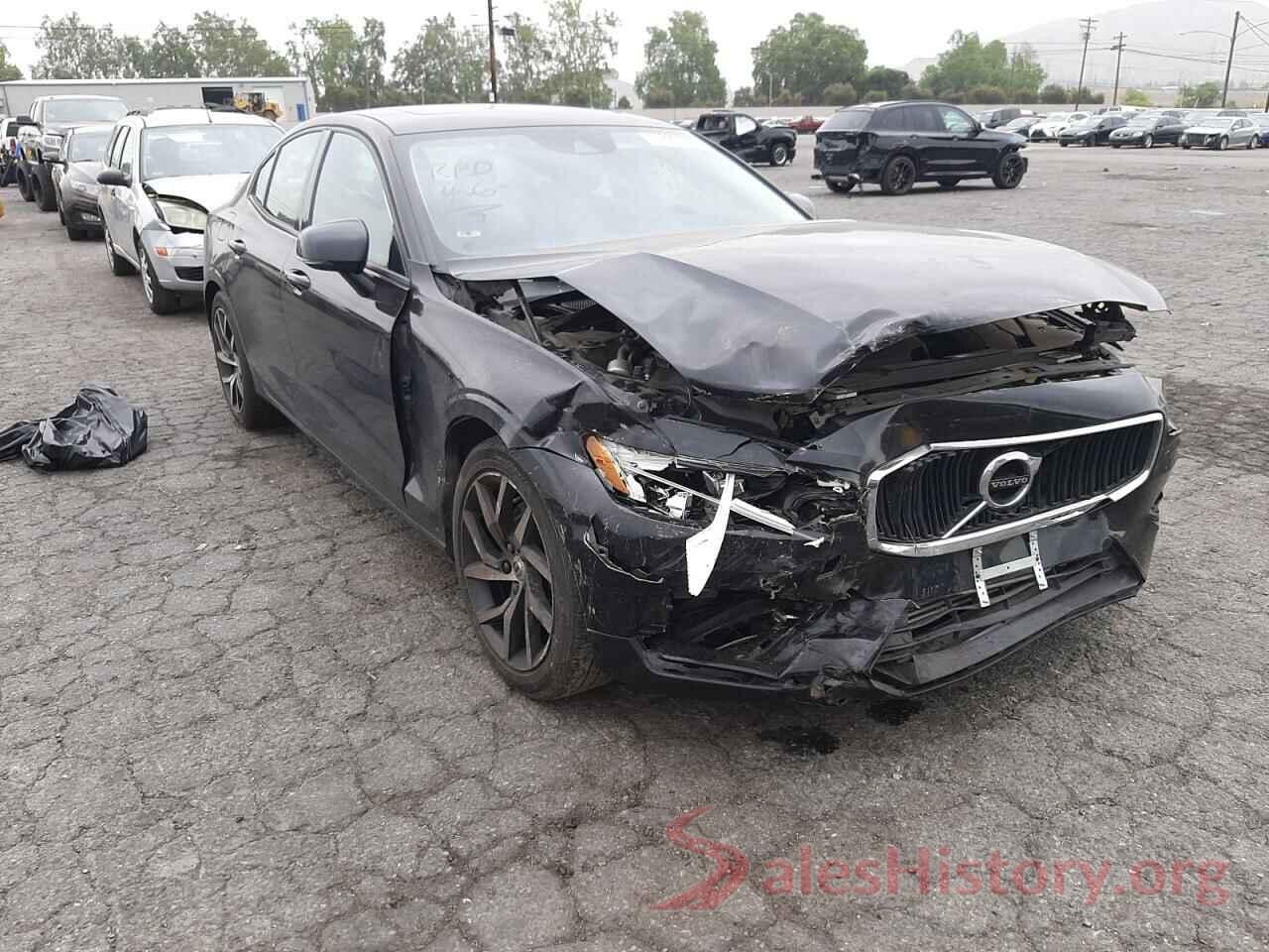 7JR102FK0LG042612 2020 VOLVO S60