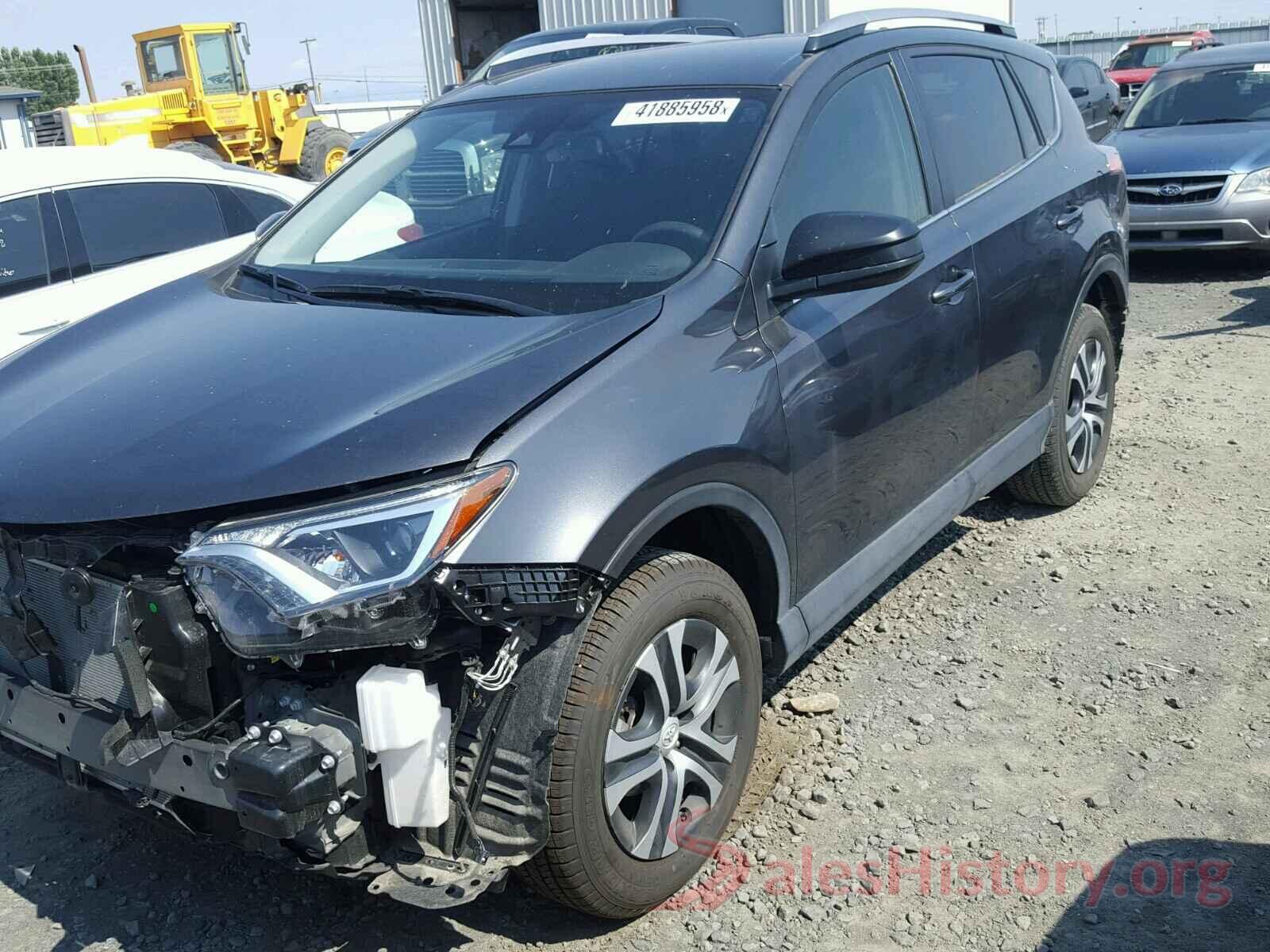 JTMBFREV1JJ732228 2018 TOYOTA RAV4 LE