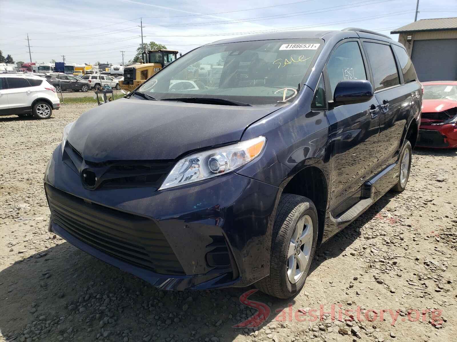 5TDKZ3DC8KS011705 2019 TOYOTA SIENNA