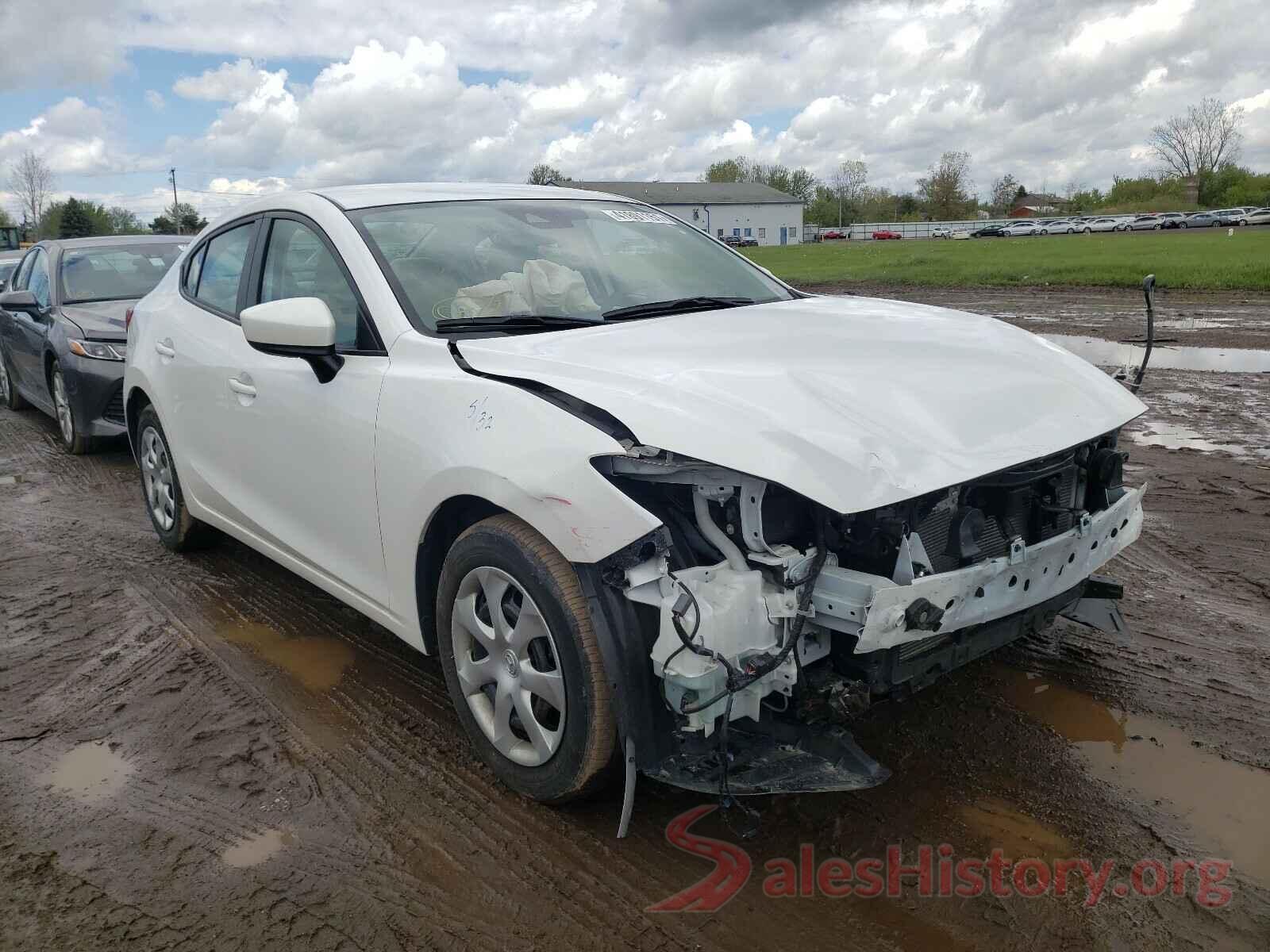 3MZBN1U75JM209446 2018 MAZDA 3