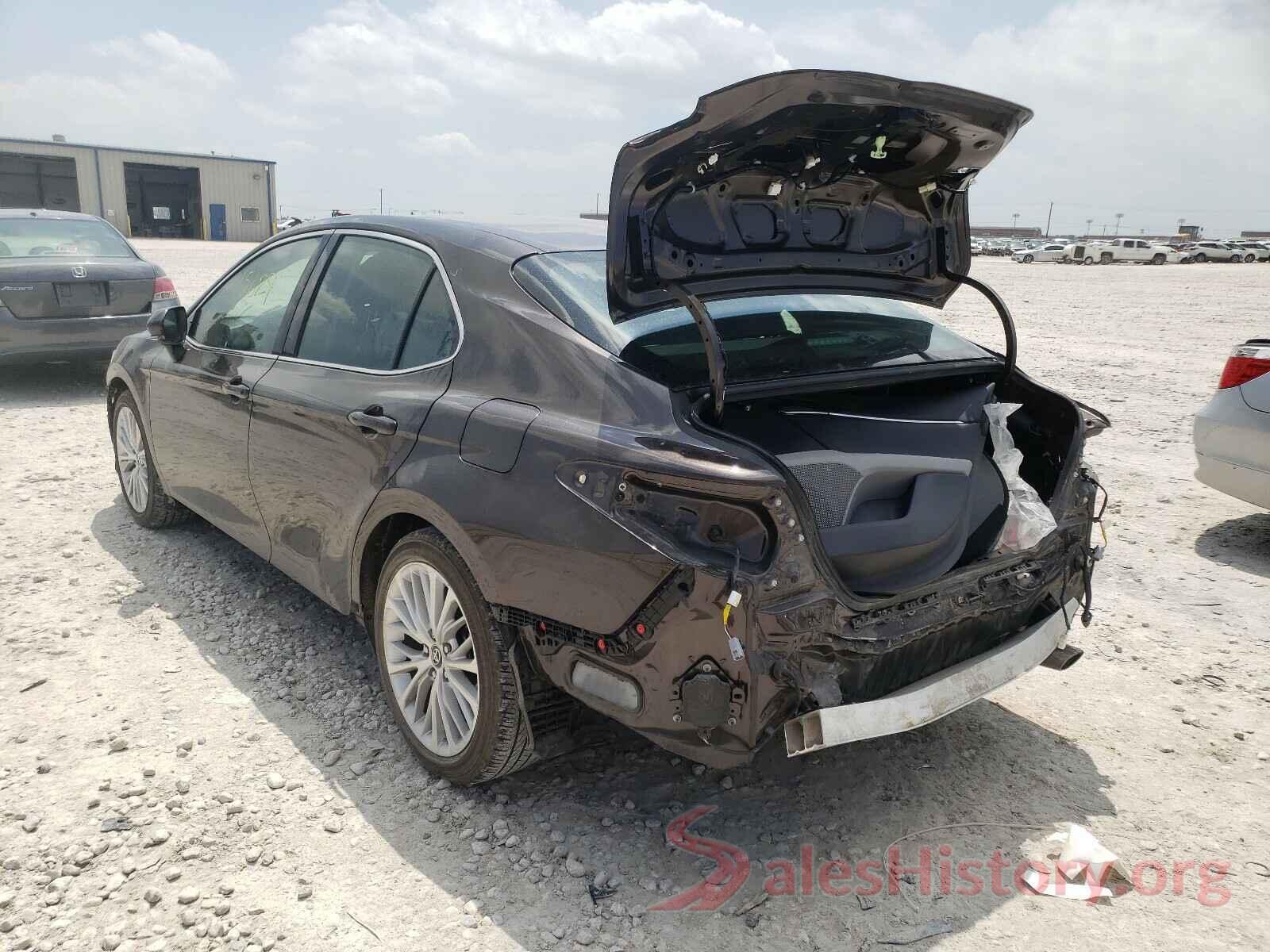 4T1B11HK5JU149589 2018 TOYOTA CAMRY