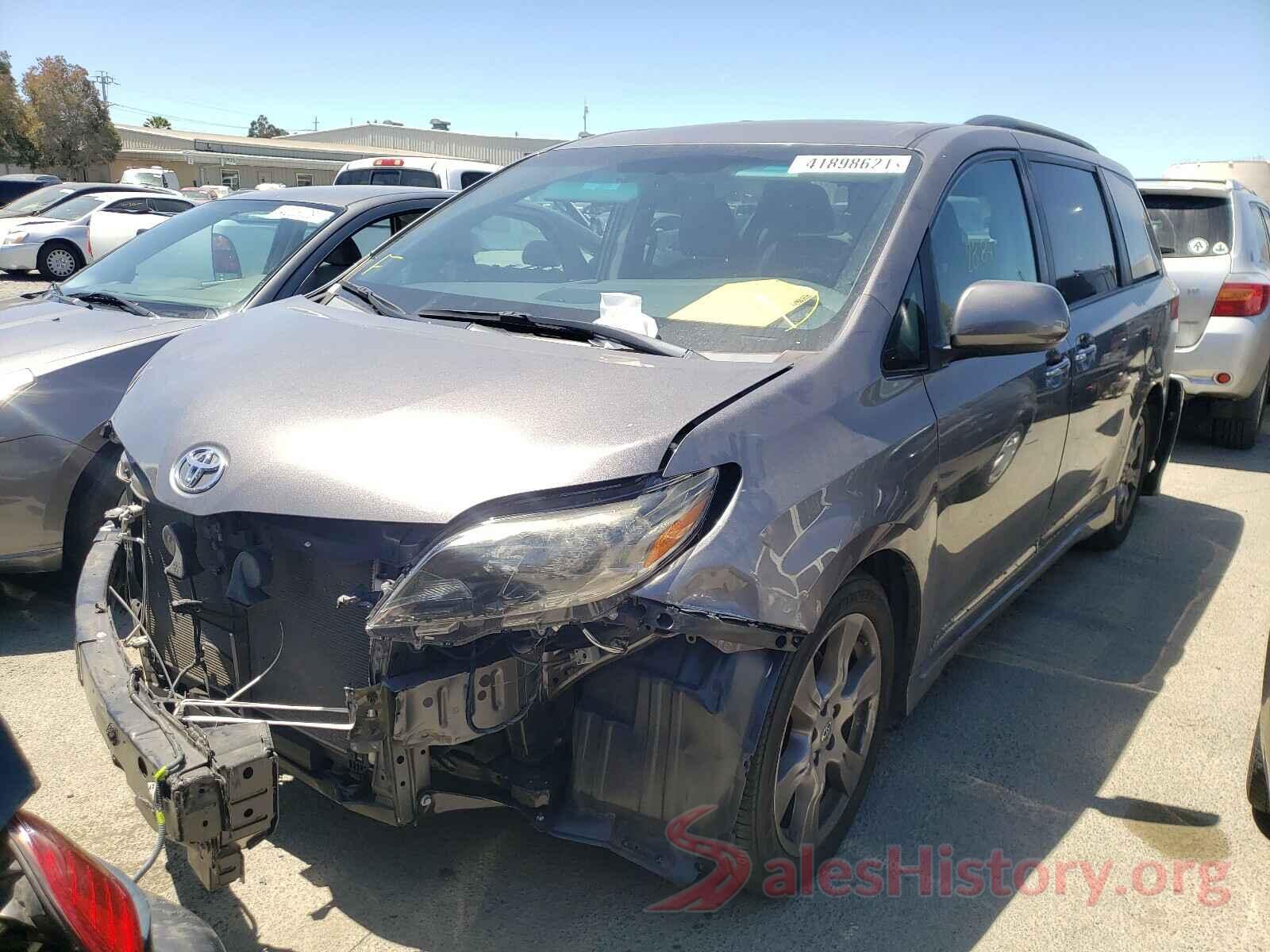 5TDXZ3DC7HS801494 2017 TOYOTA SIENNA