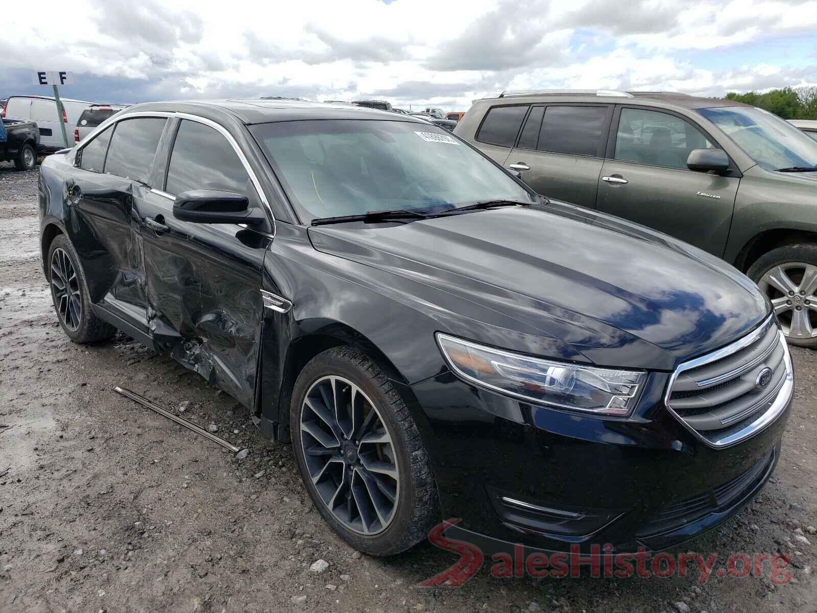 1FAHP2E8XJG105409 2018 FORD TAURUS