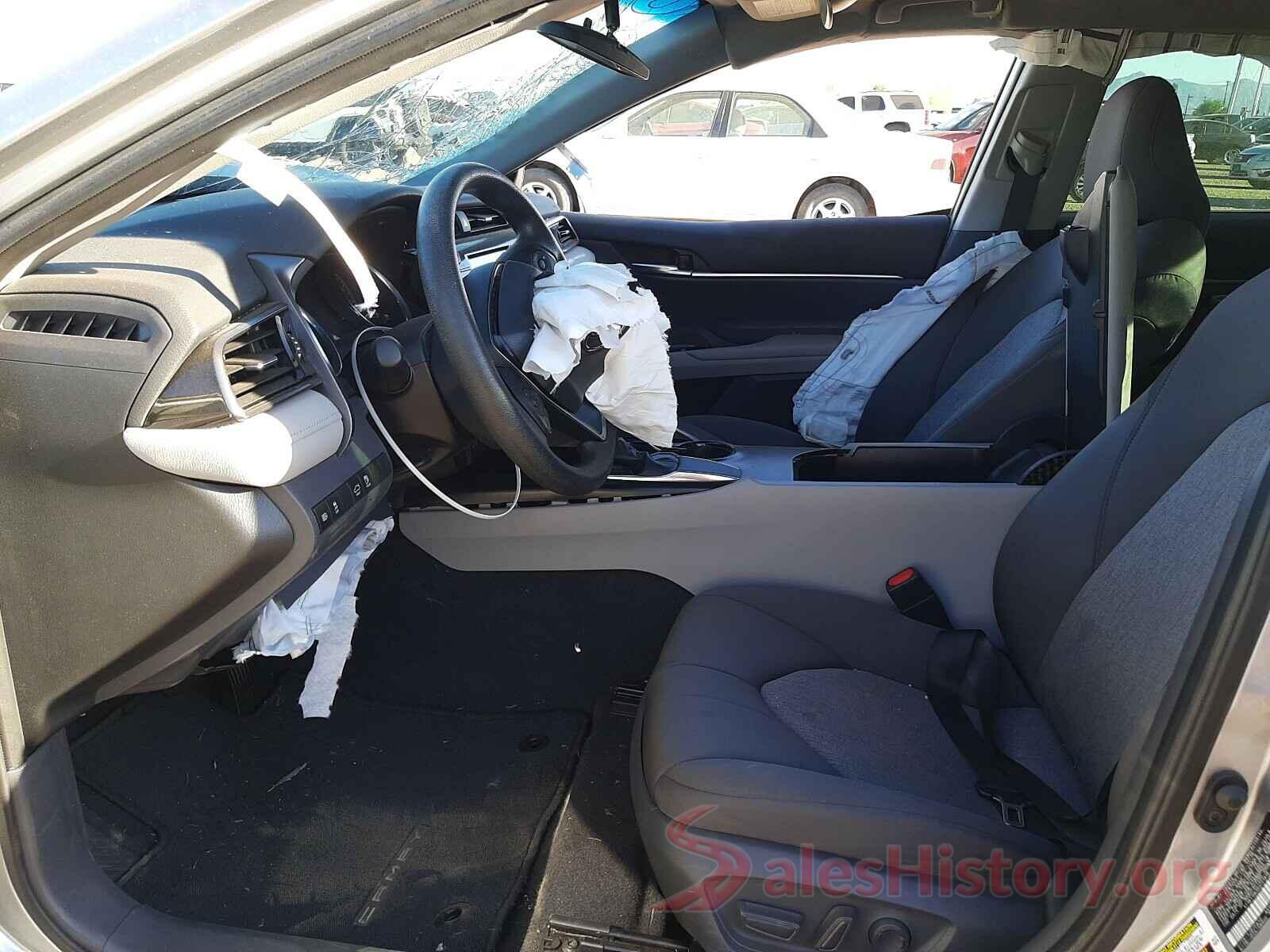 4T1B11HKXKU721919 2019 TOYOTA CAMRY