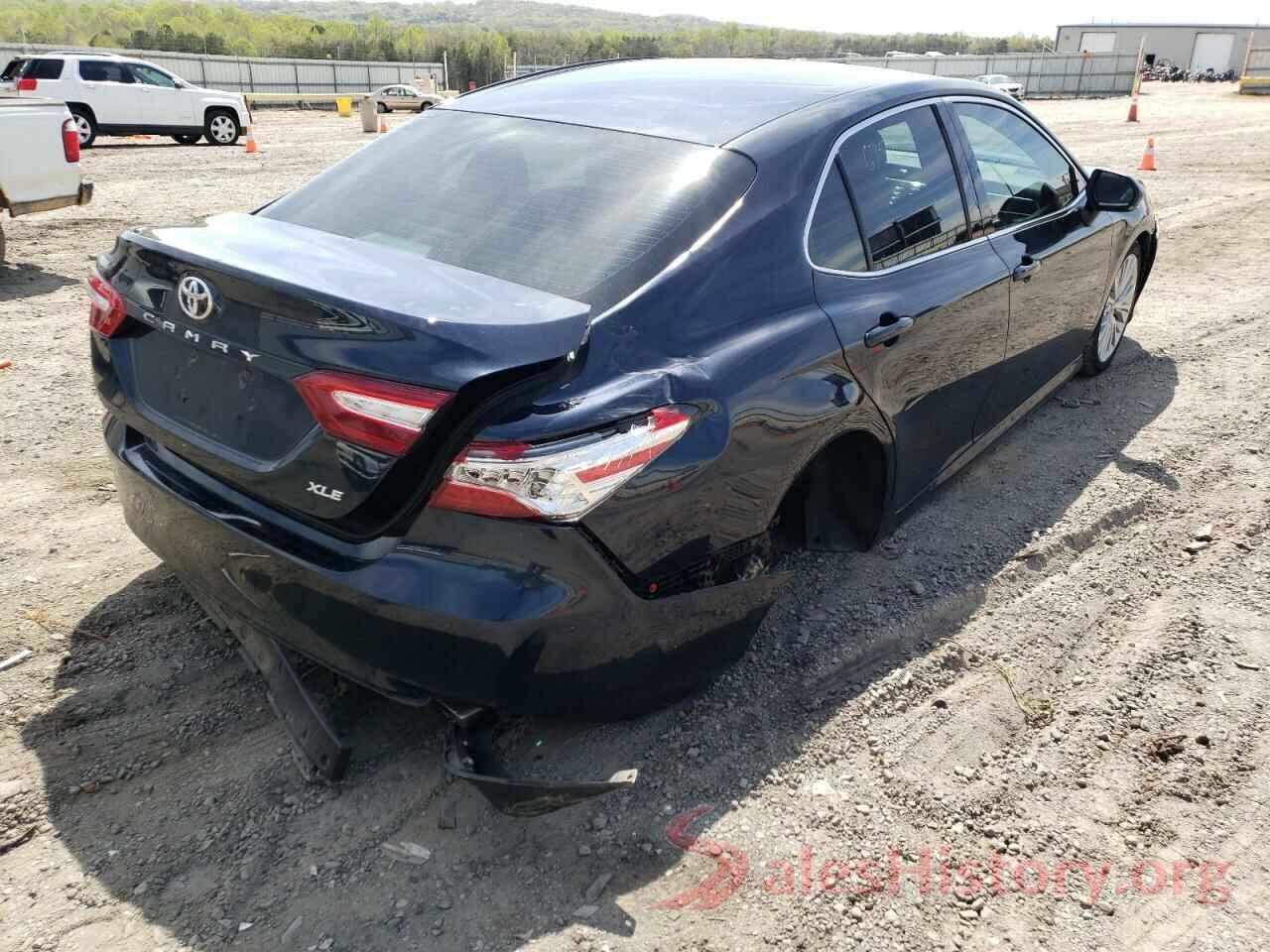 4T1B11HK5JU675432 2018 TOYOTA CAMRY