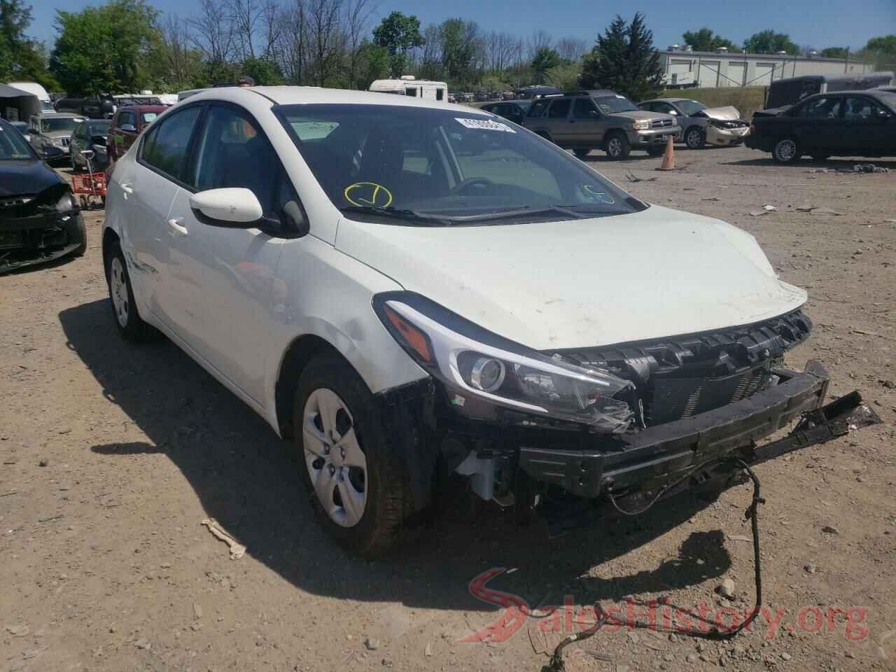 3KPFK4A70HE135750 2017 KIA FORTE