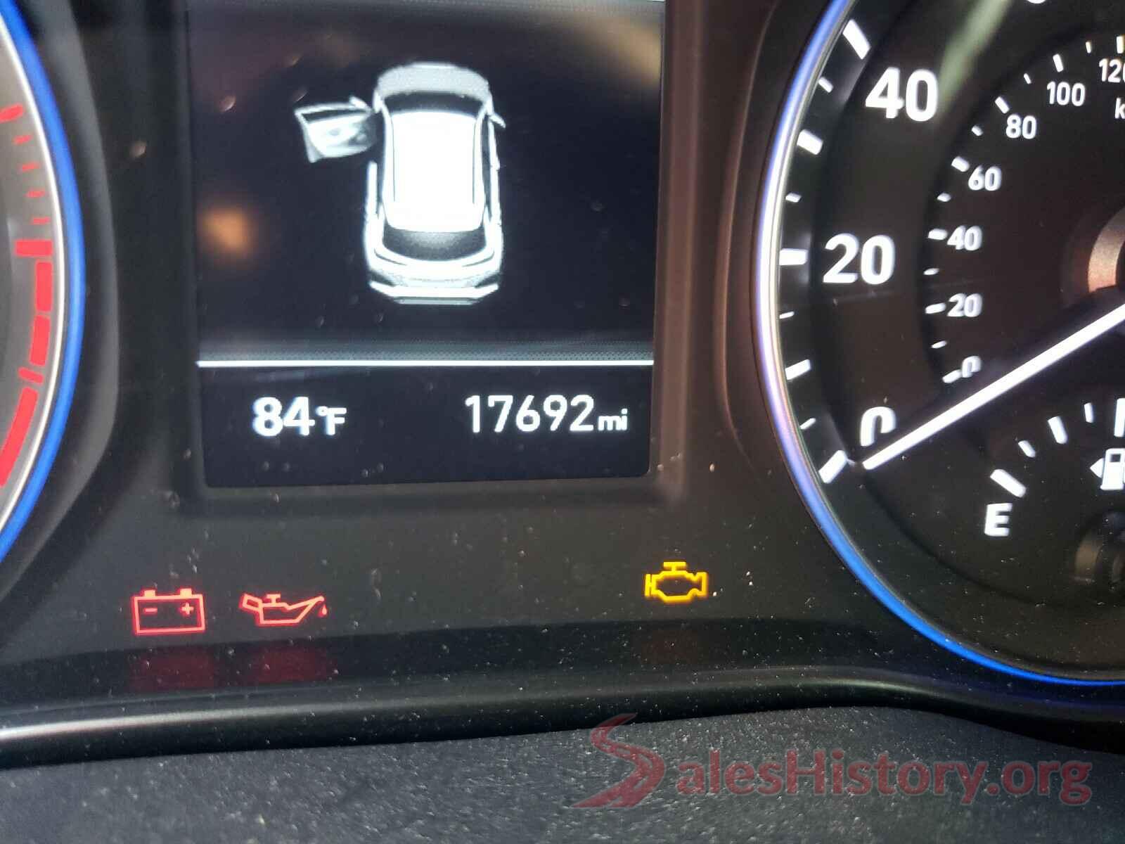 KM8K12AA0JU147403 2018 HYUNDAI KONA