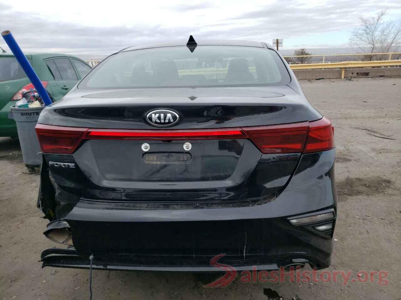 3KPF24AD9KE064240 2019 KIA FORTE