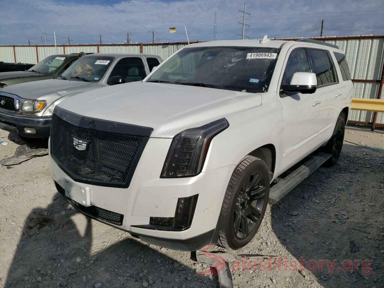 1GYS4CKJ7HR172807 2017 CADILLAC ESCALADE