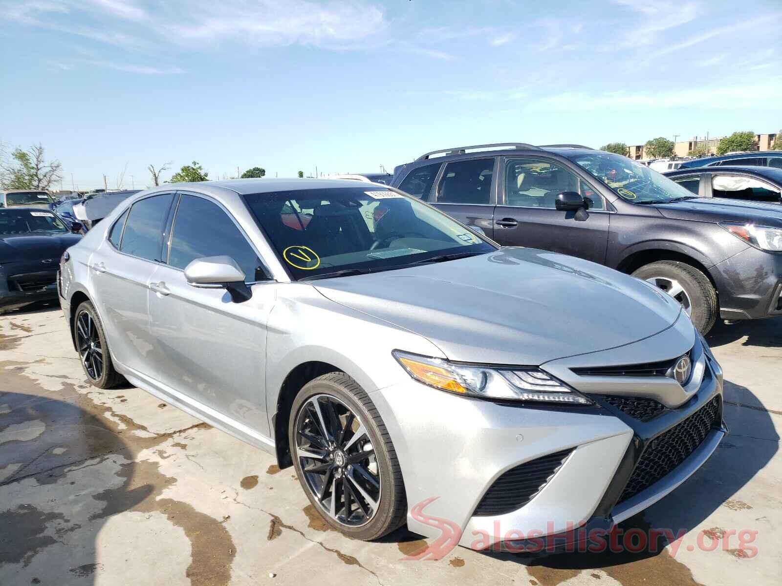 4T1B61HK1JU133861 2018 TOYOTA CAMRY