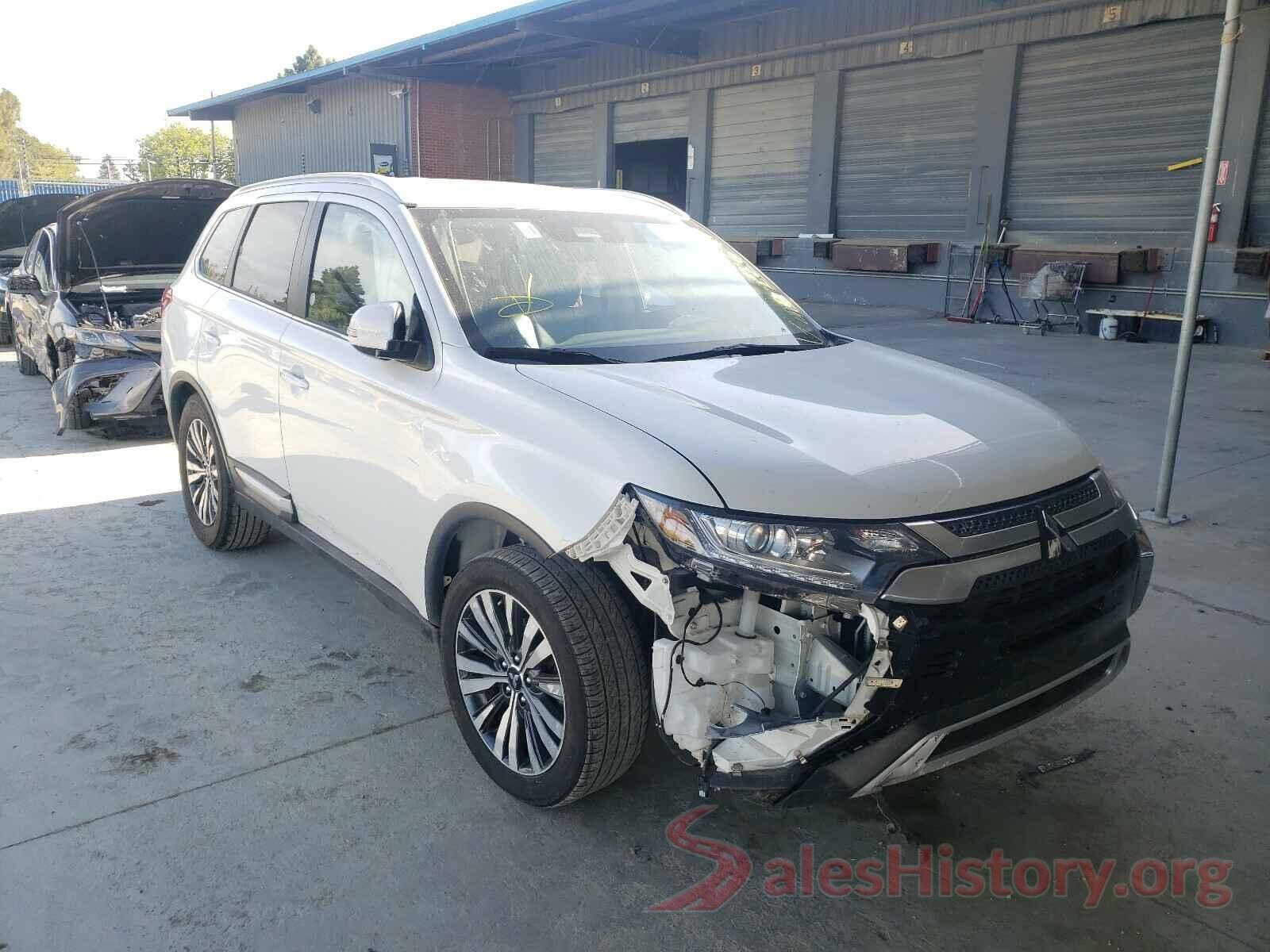 JA4AD3A33LZ028355 2020 MITSUBISHI OUTLANDER