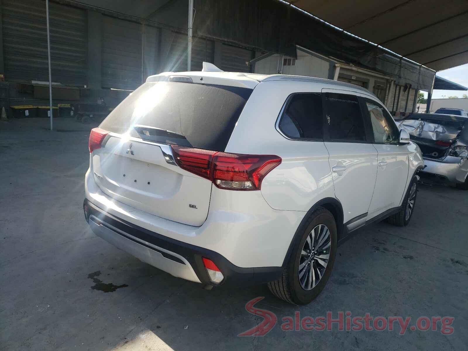 JA4AD3A33LZ028355 2020 MITSUBISHI OUTLANDER