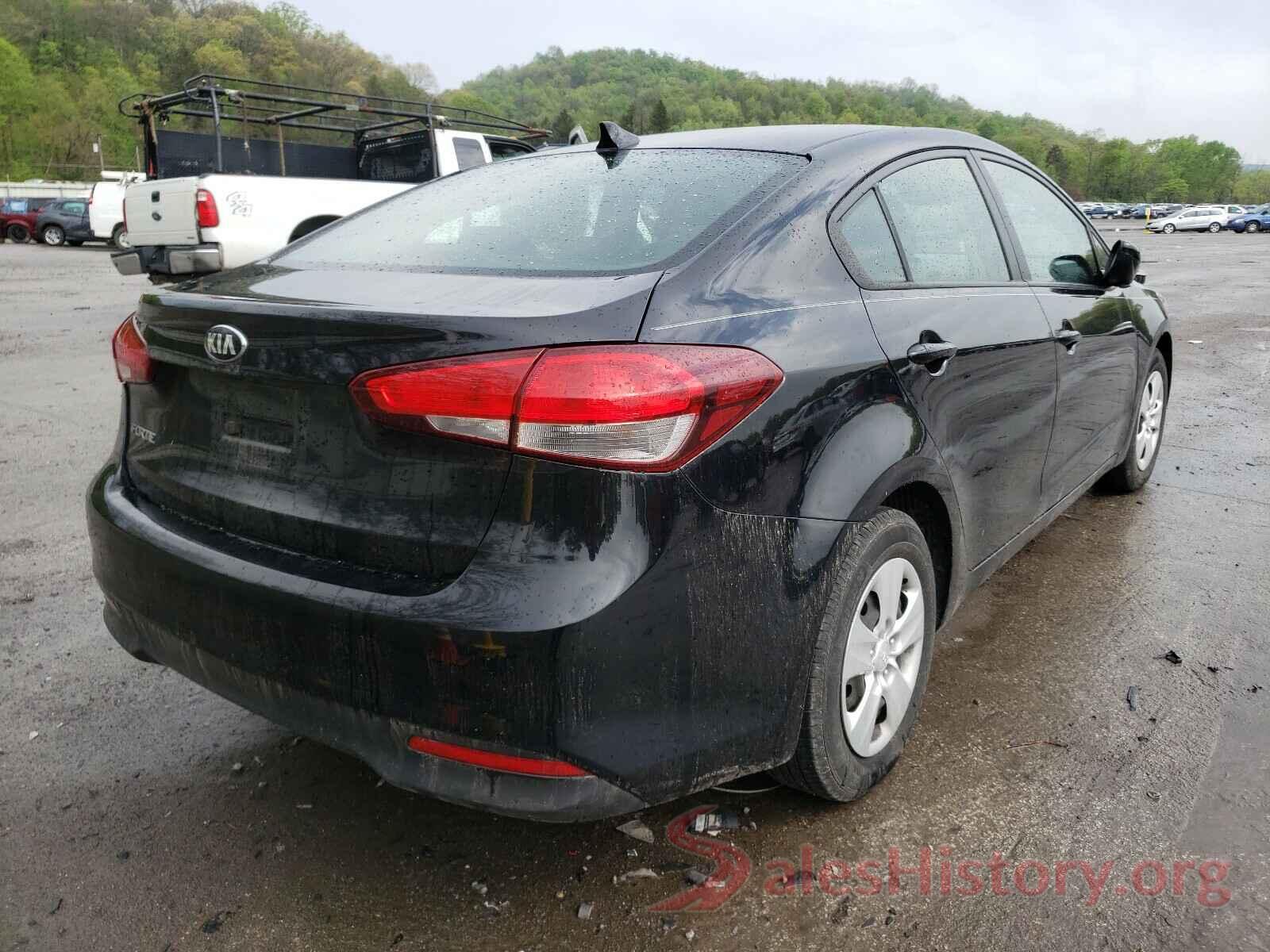 3KPFK4A70HE158476 2017 KIA FORTE