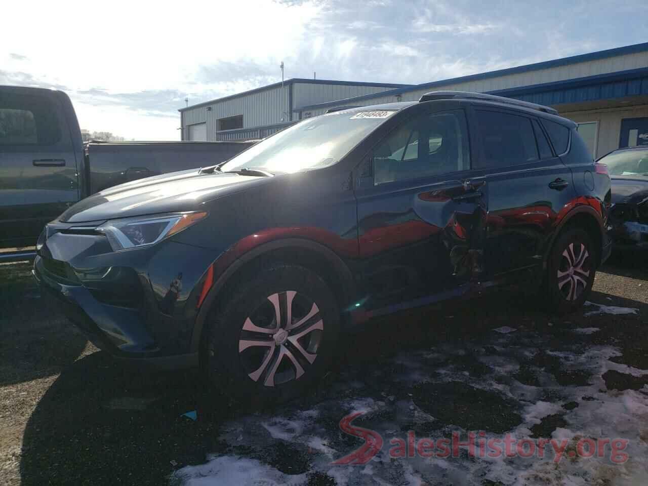 JTMBFREV7HJ174864 2017 TOYOTA RAV4