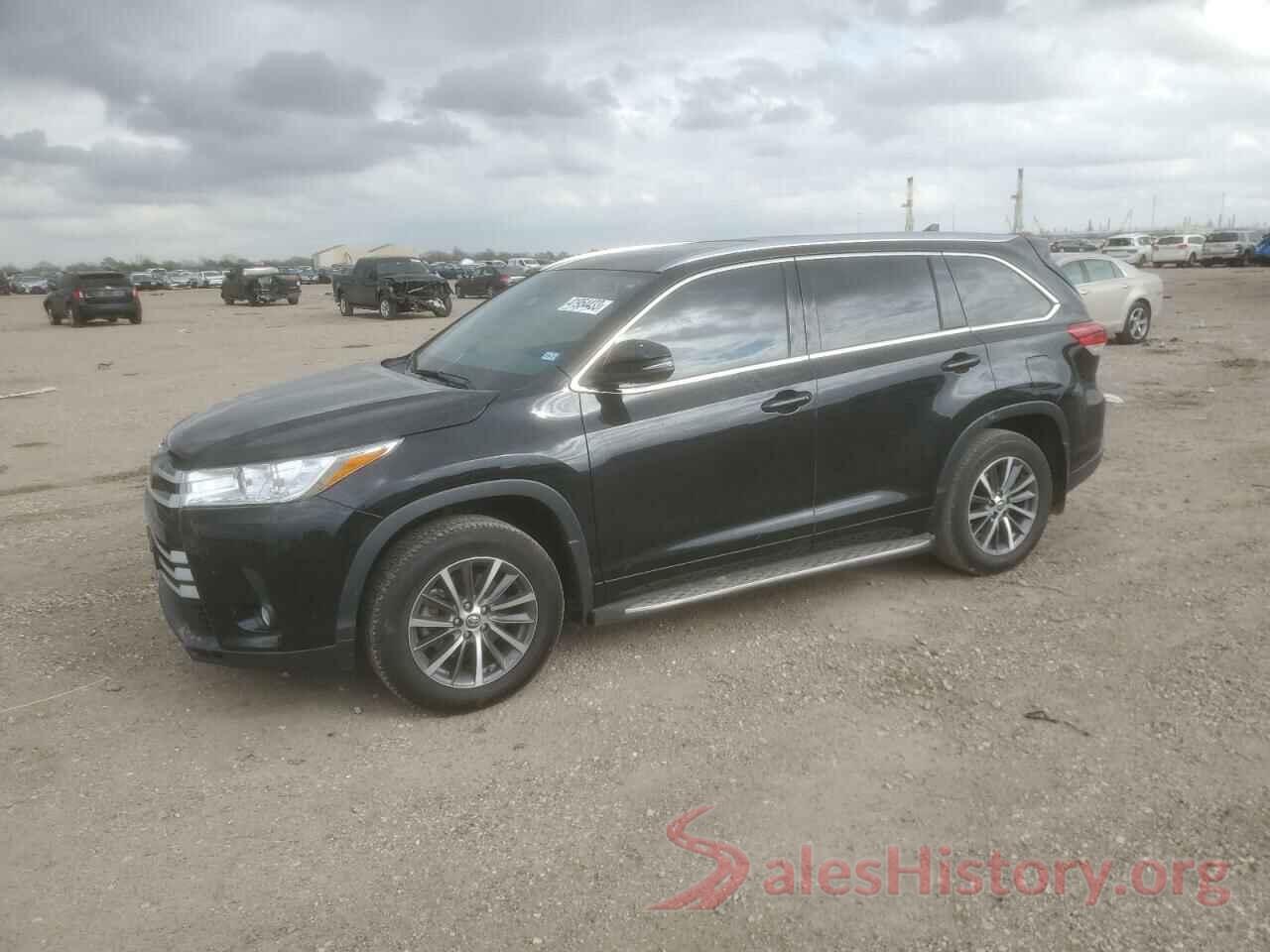 5TDJZRFH1JS878191 2018 TOYOTA HIGHLANDER