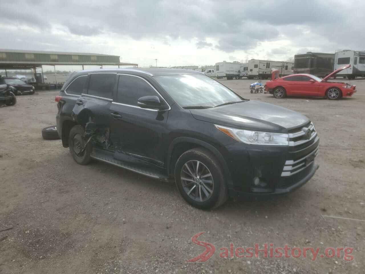 5TDJZRFH1JS878191 2018 TOYOTA HIGHLANDER