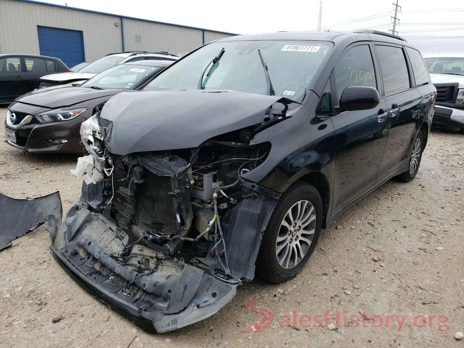 5TDYZ3DC1JS925173 2018 TOYOTA SIENNA