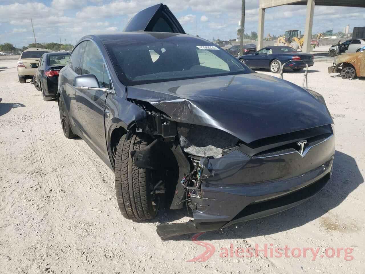 5YJXCBE45HF077876 2017 TESLA MODEL X