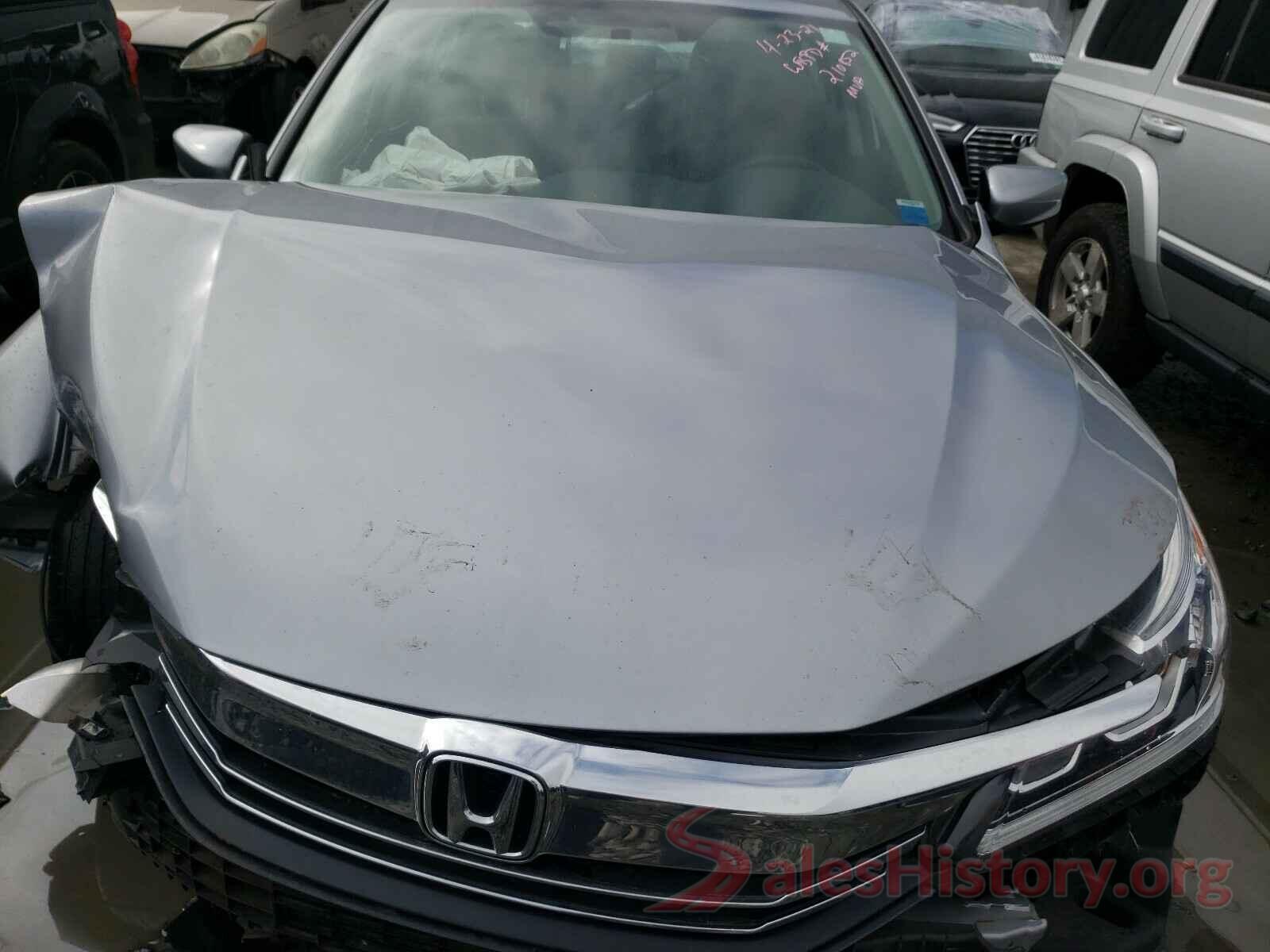 1HGCR2F35HA300706 2017 HONDA ACCORD