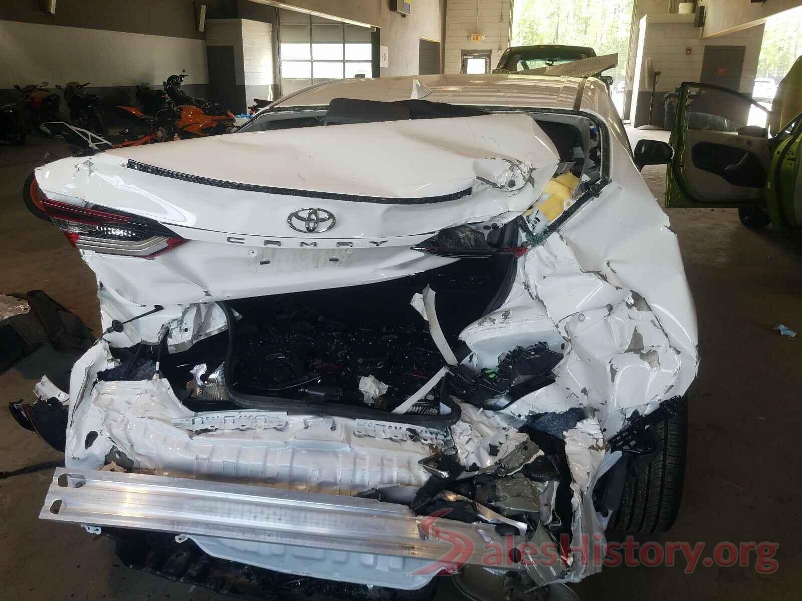 4T1G11AK5MU563251 2021 TOYOTA CAMRY