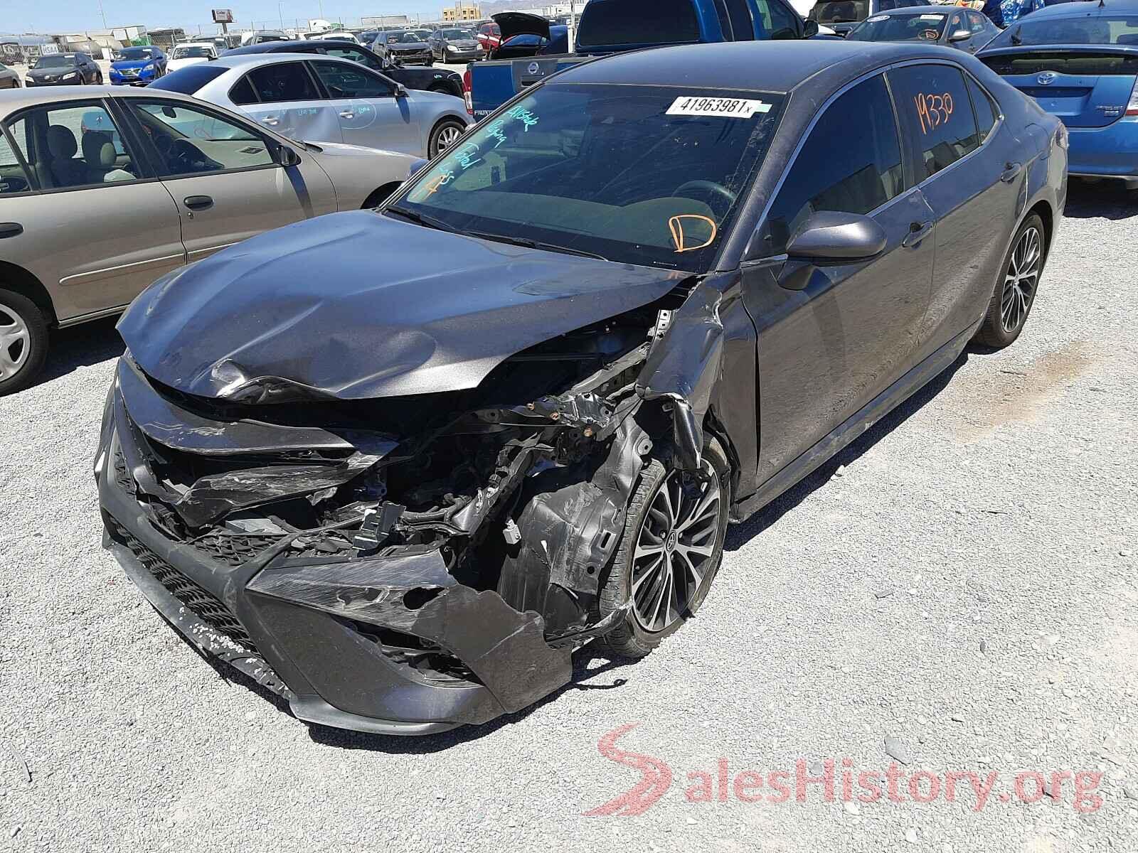 4T1B11HK3KU714696 2019 TOYOTA CAMRY